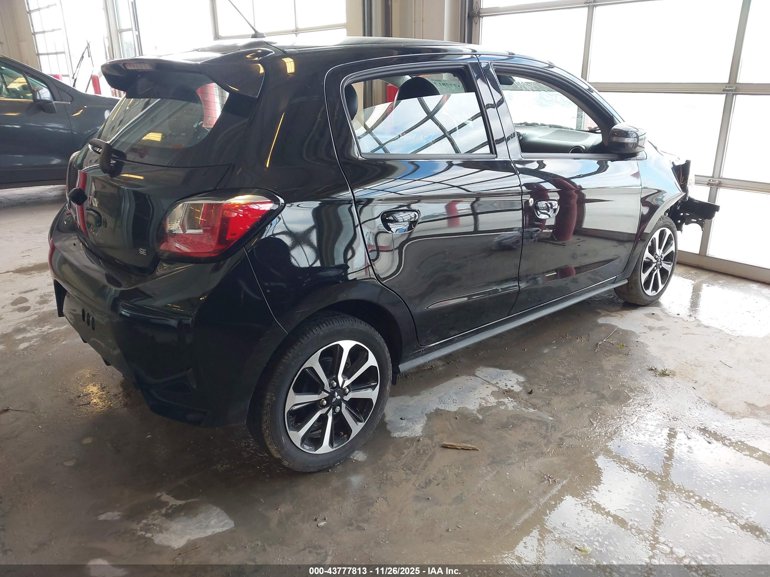 MITSUBISHI MIRAGE image 4