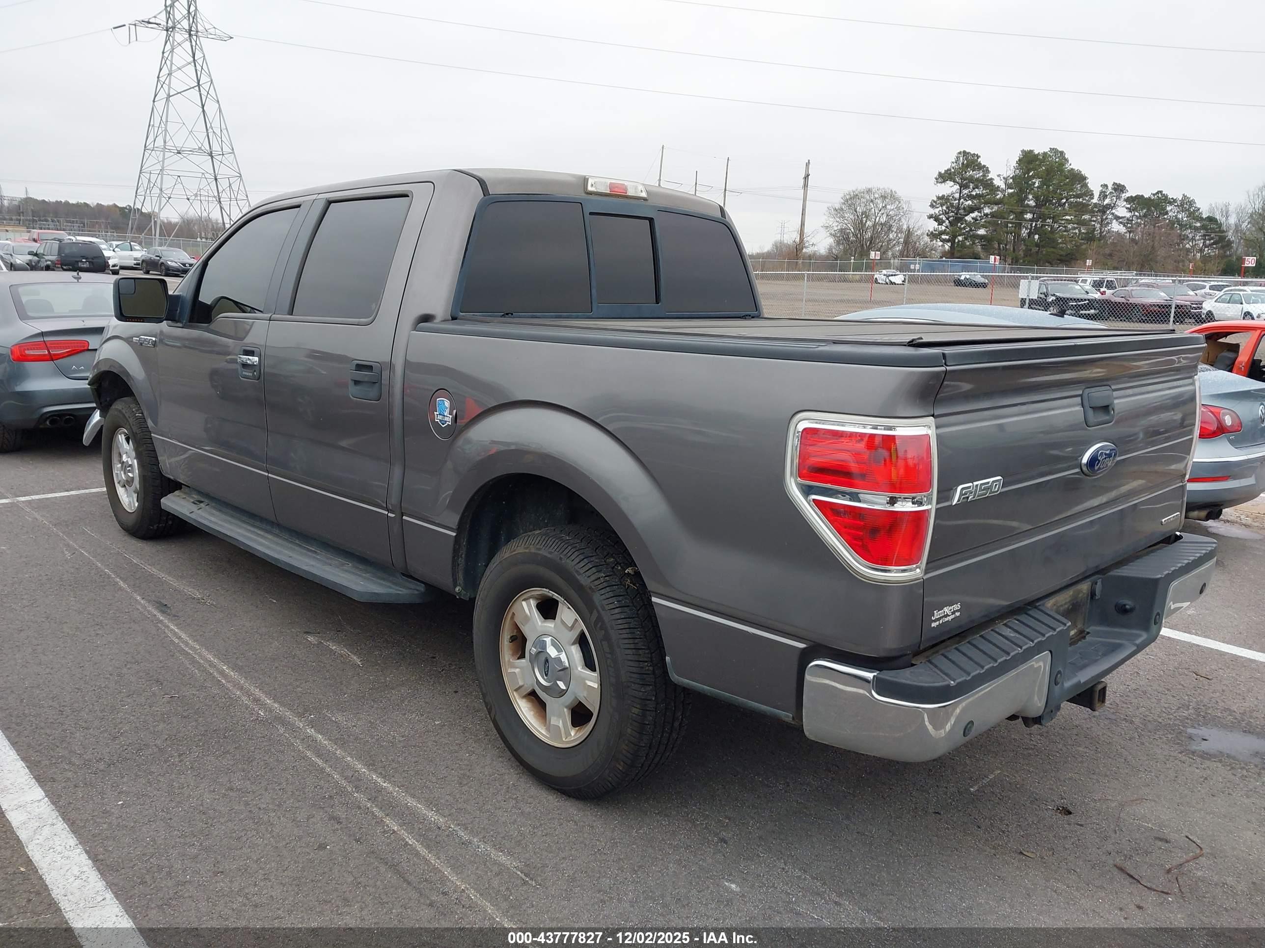 FORD F-150 image 3