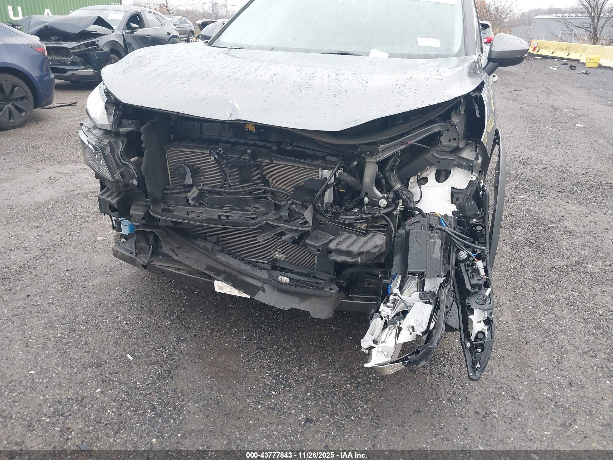 NISSAN ROGUE image 6
