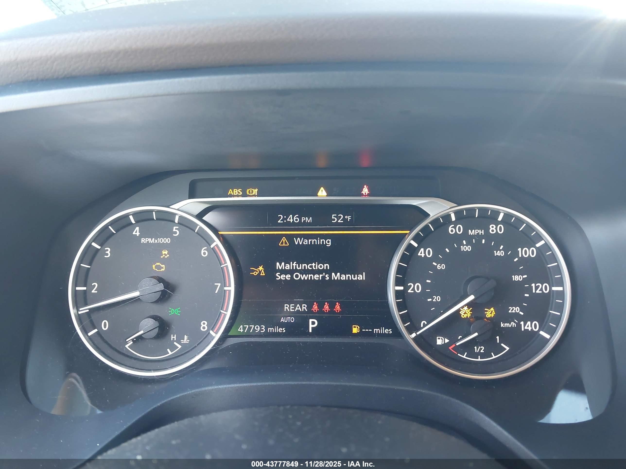 NISSAN ROGUE image 7