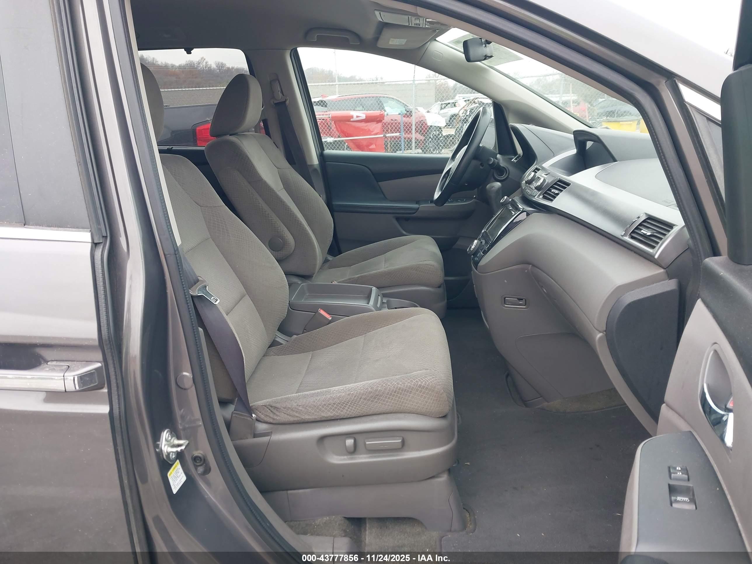 HONDA ODYSSEY image 5