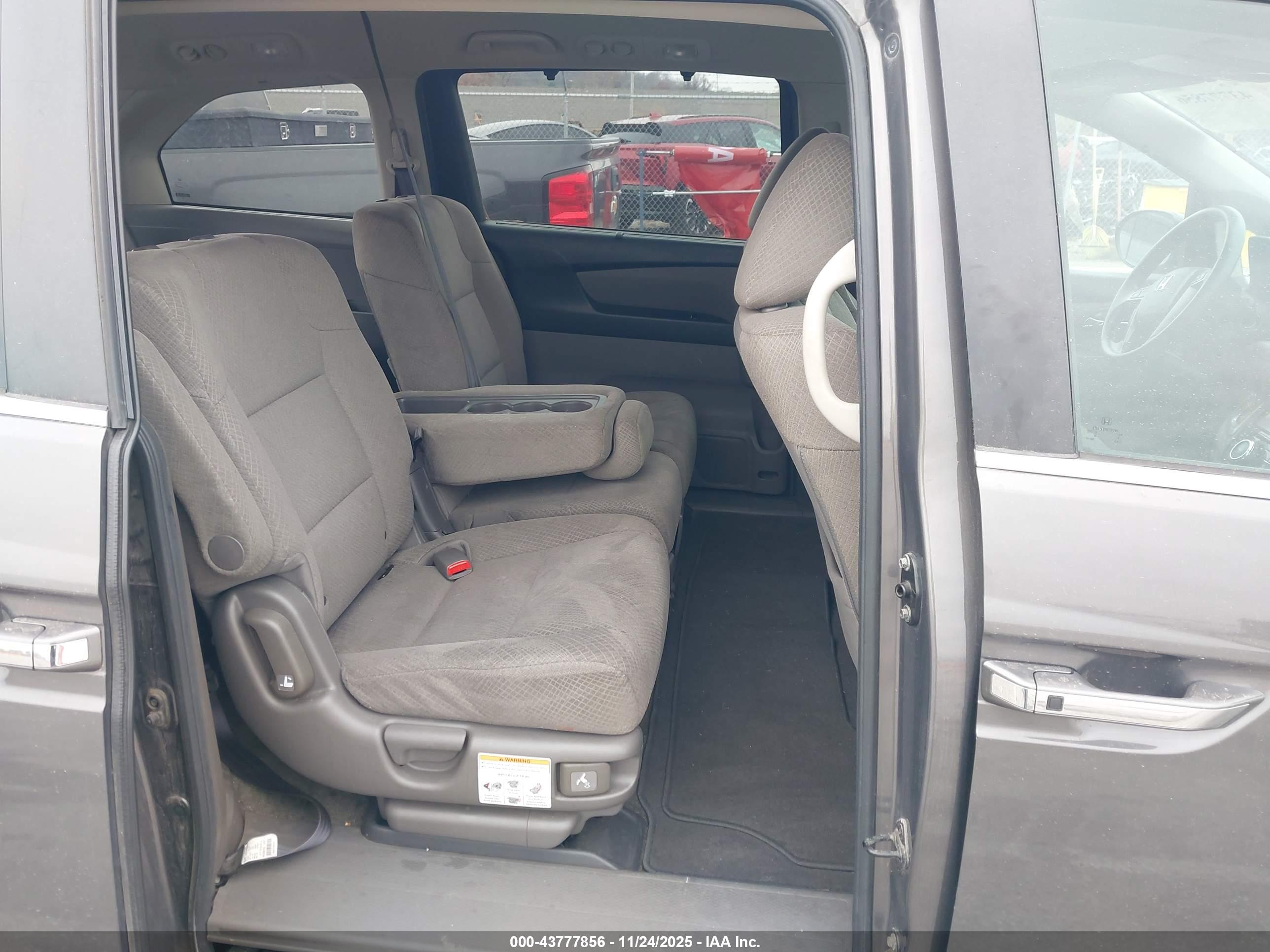 HONDA ODYSSEY image 8