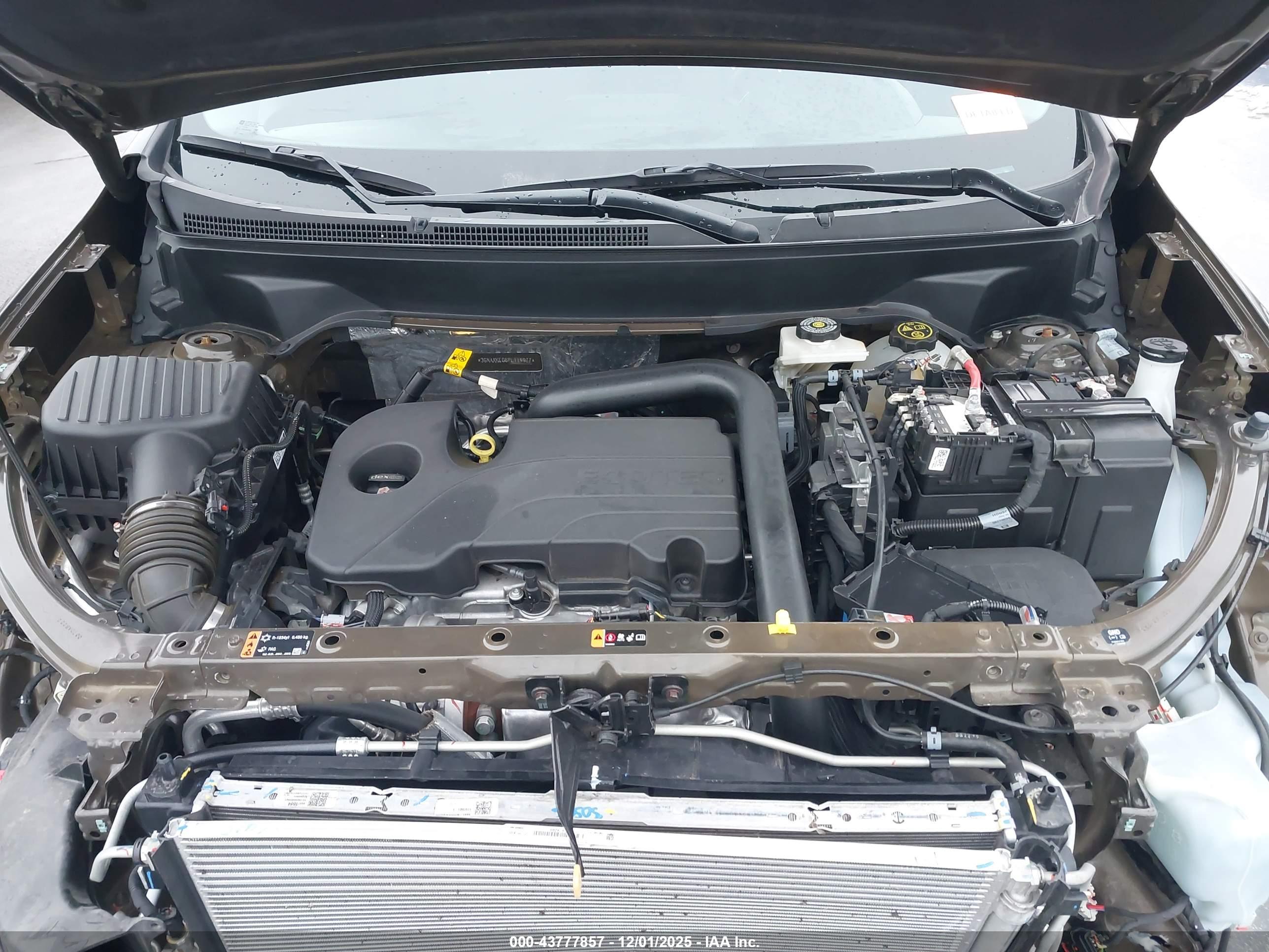 CHEVROLET EQUINOX image 10