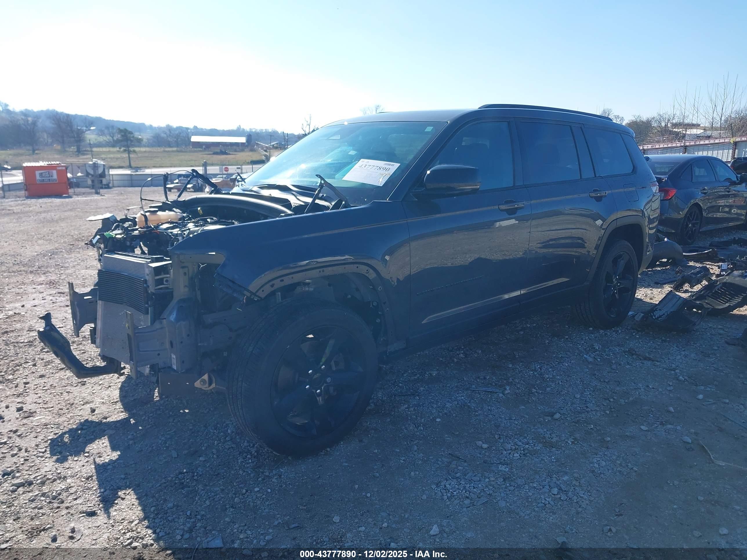 JEEP GRAND image 2