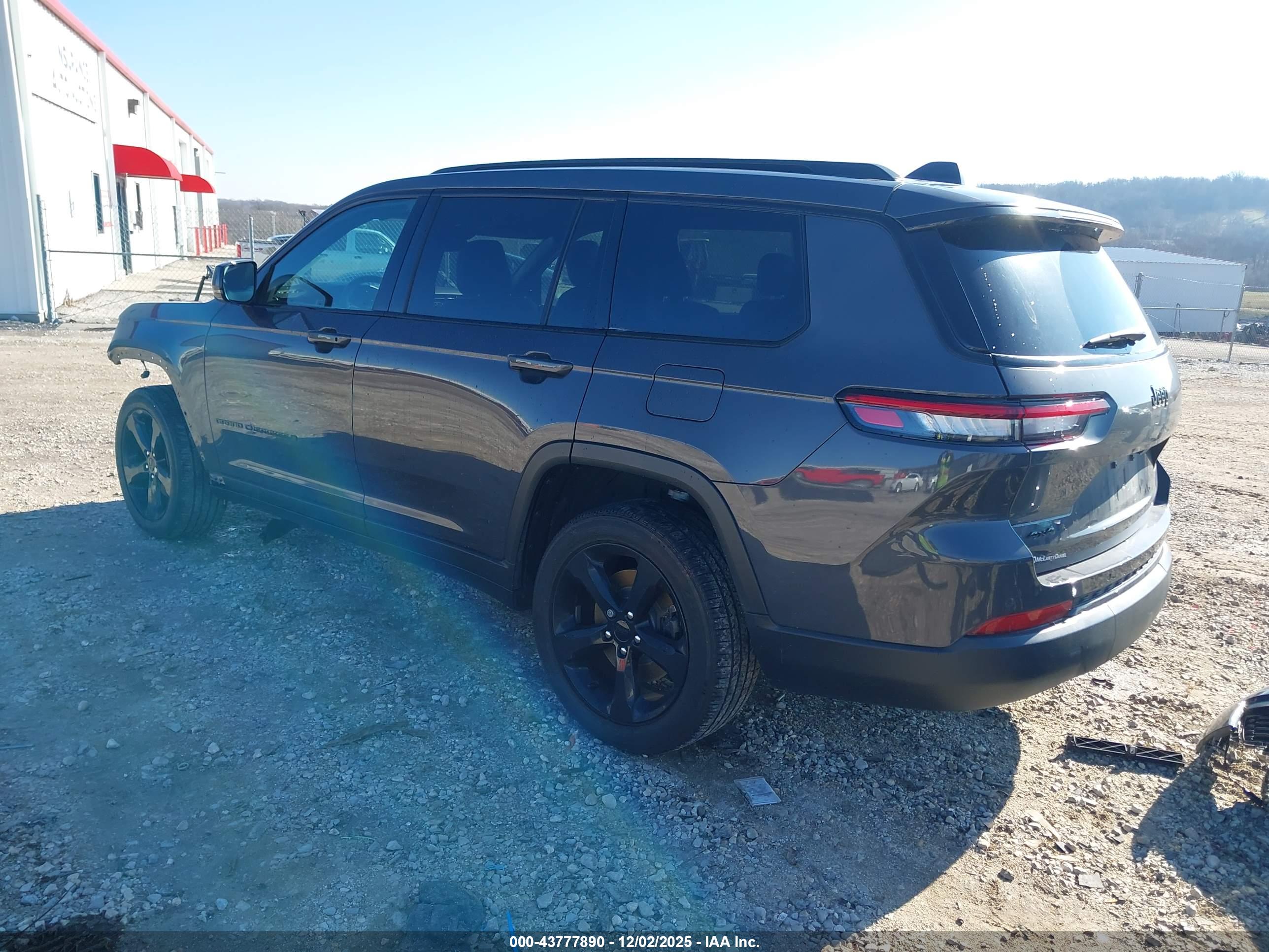 JEEP GRAND image 3