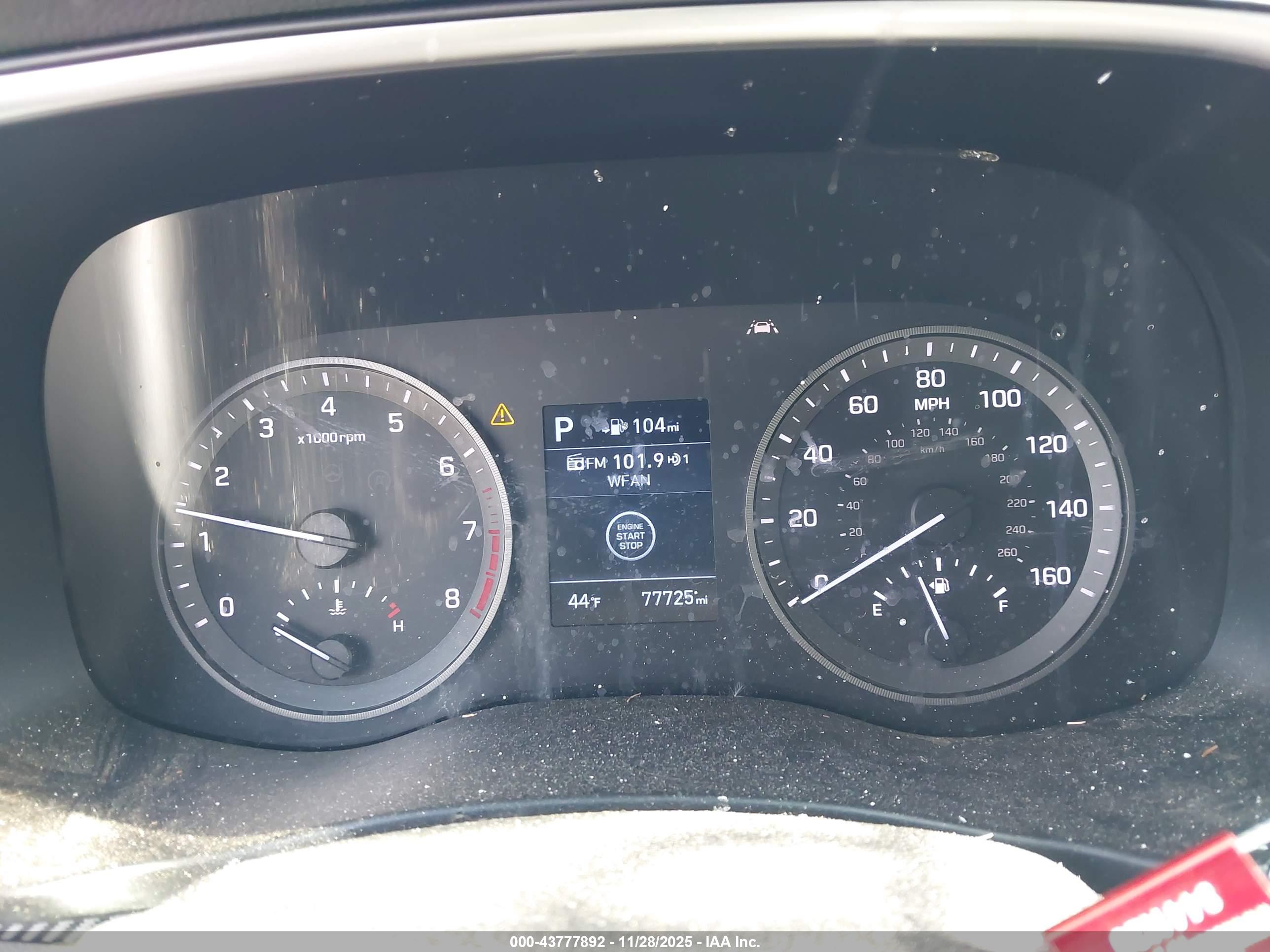 HYUNDAI TUCSON image 7