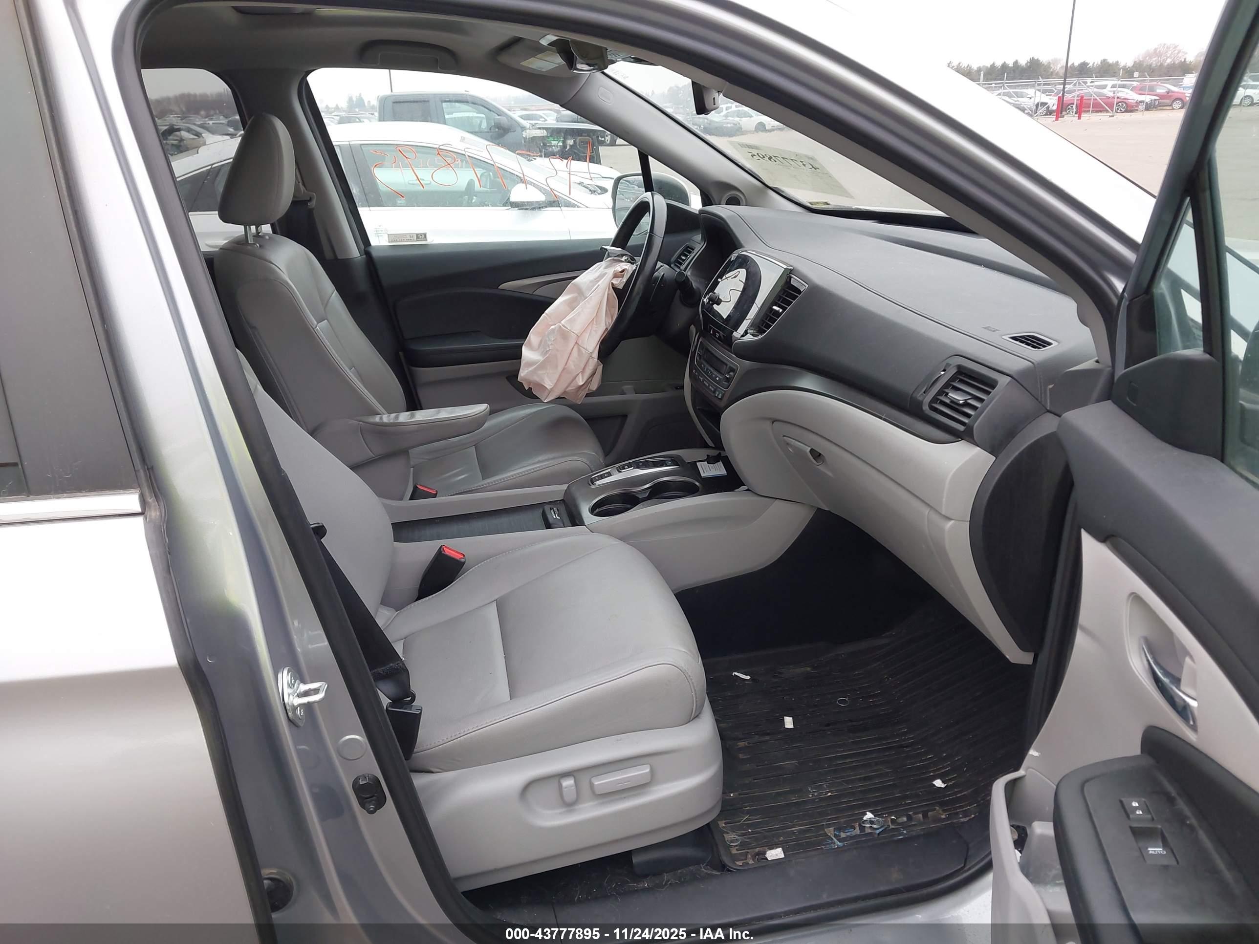 HONDA PILOT image 5