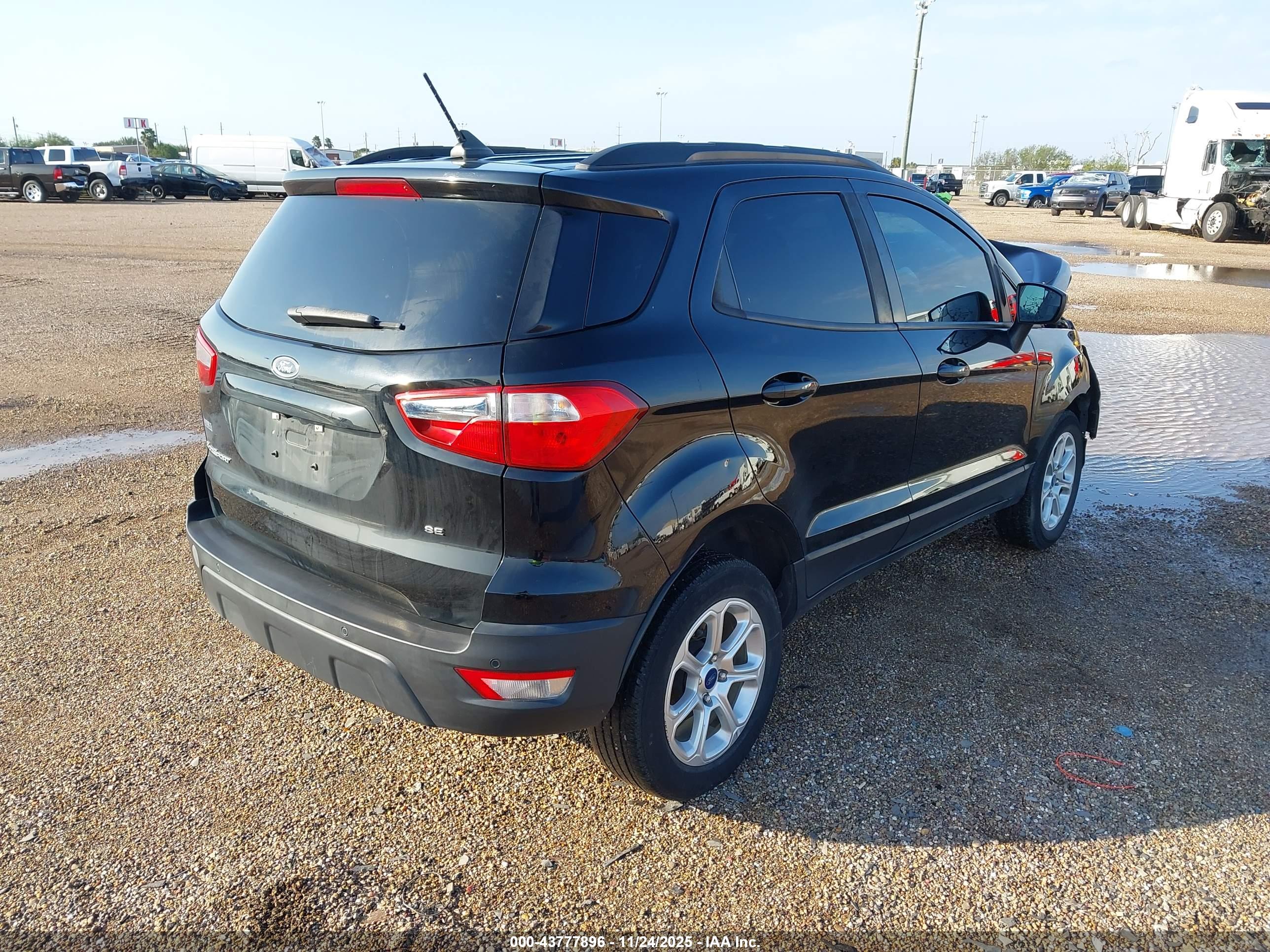 FORD ECOSPORT image 4