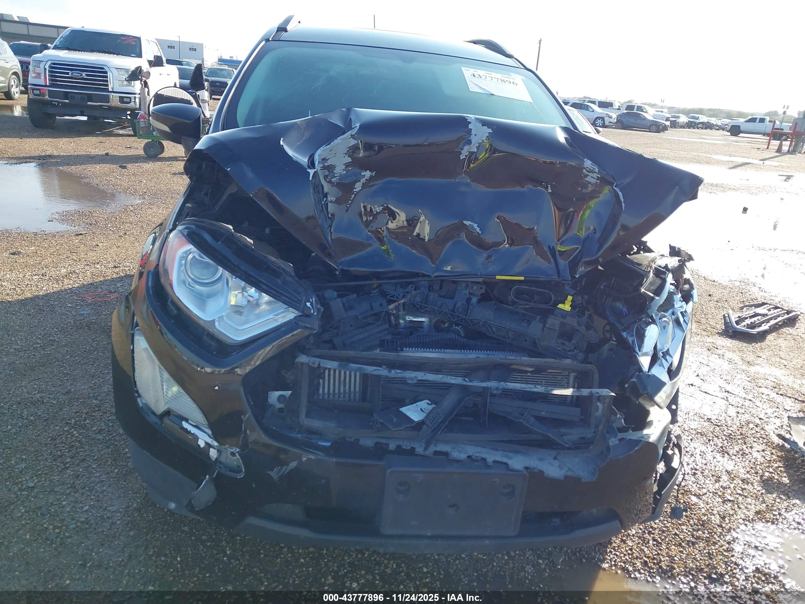 FORD ECOSPORT image 6