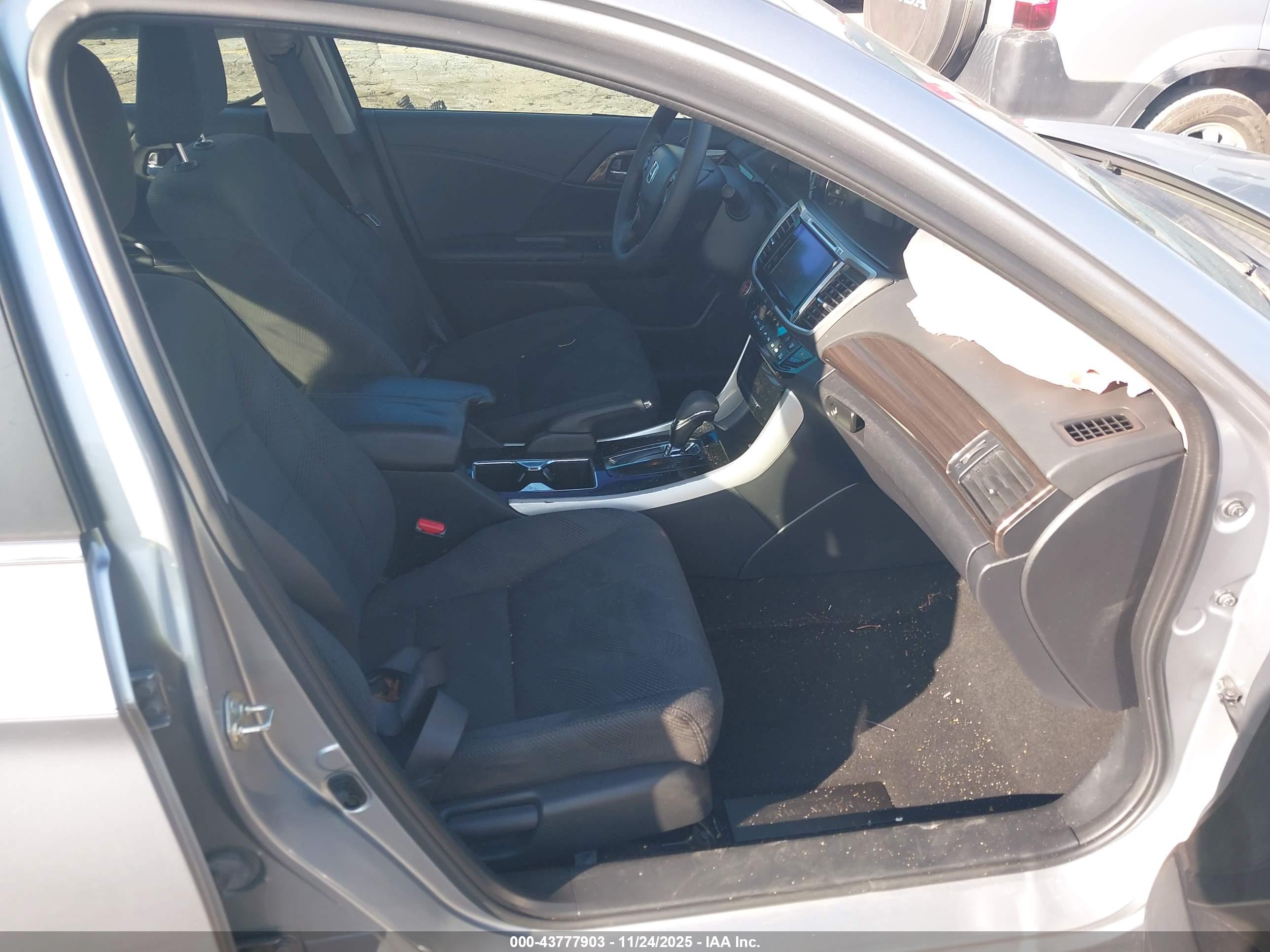 HONDA ACCORD image 5