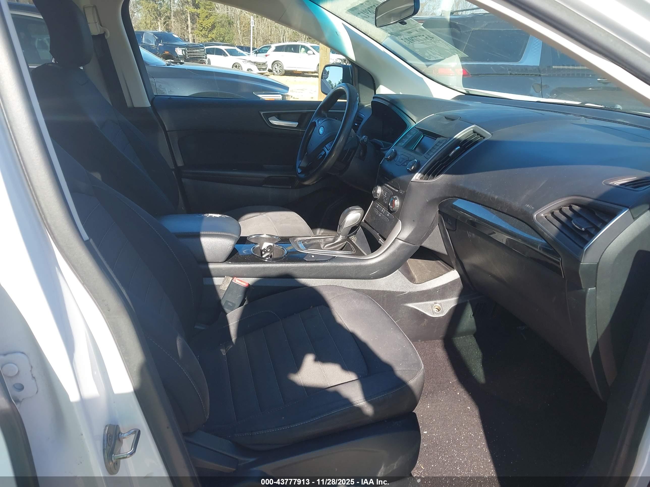 FORD EDGE image 5