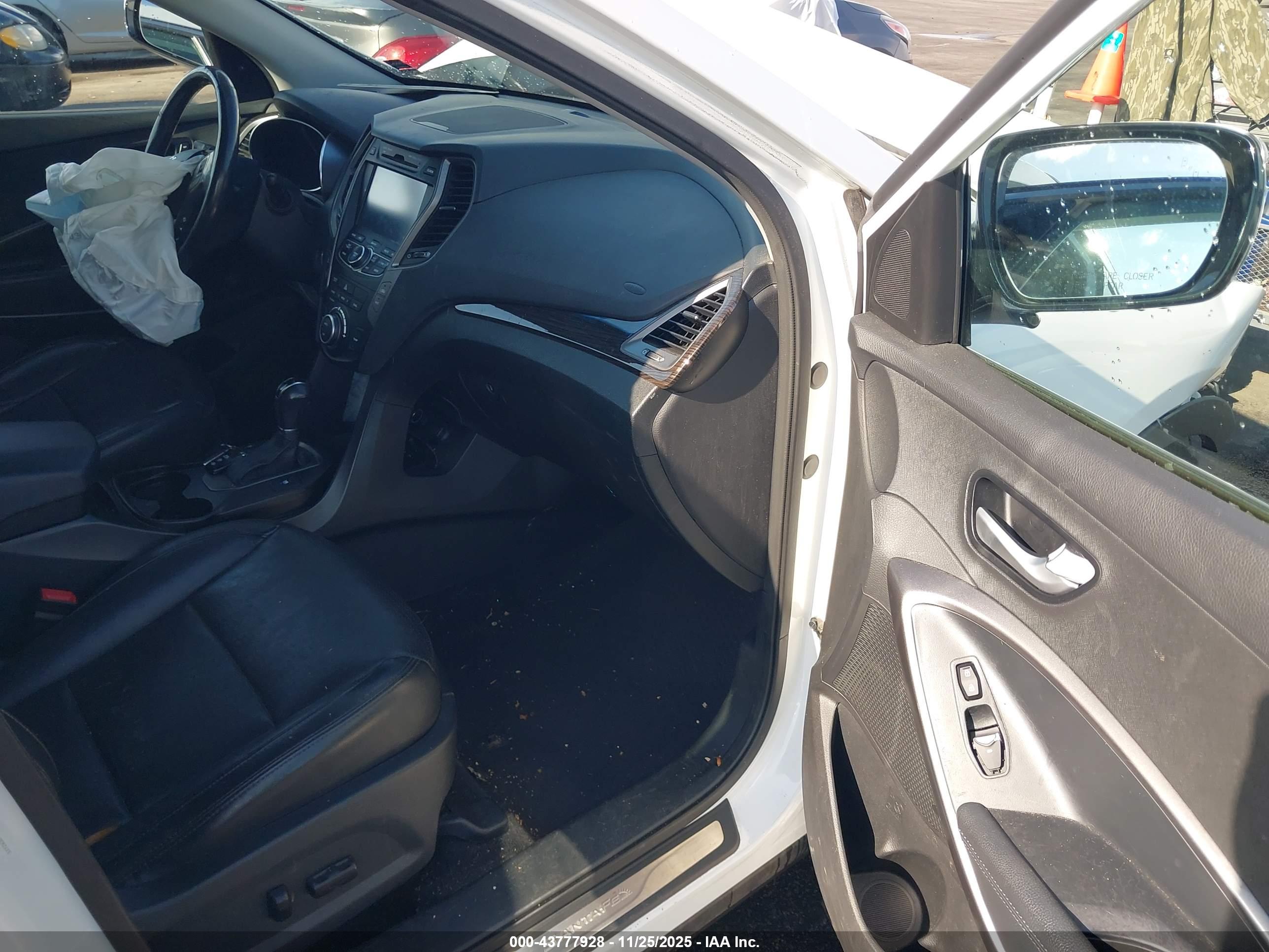 HYUNDAI SANTA image 5
