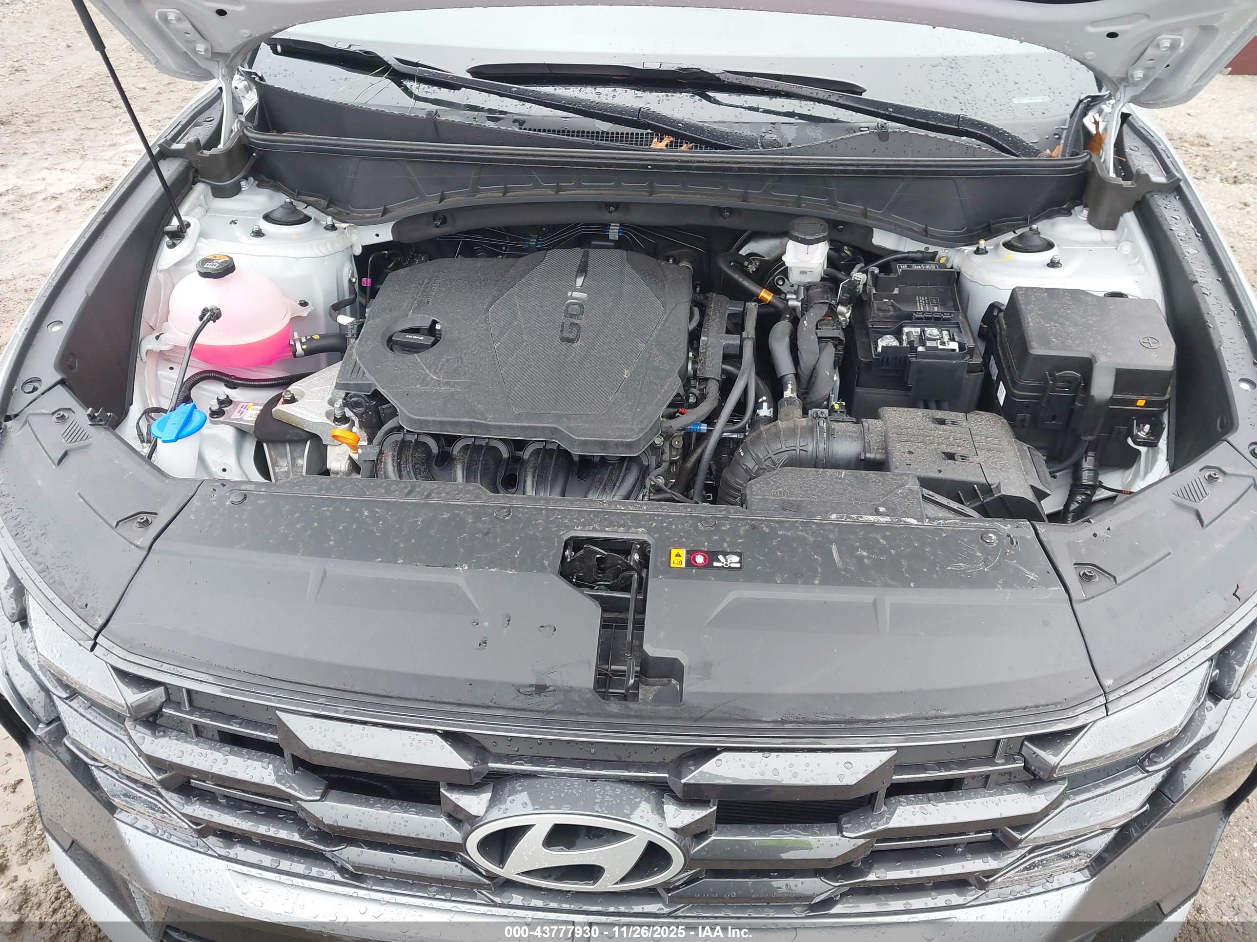 HYUNDAI TUCSON image 10