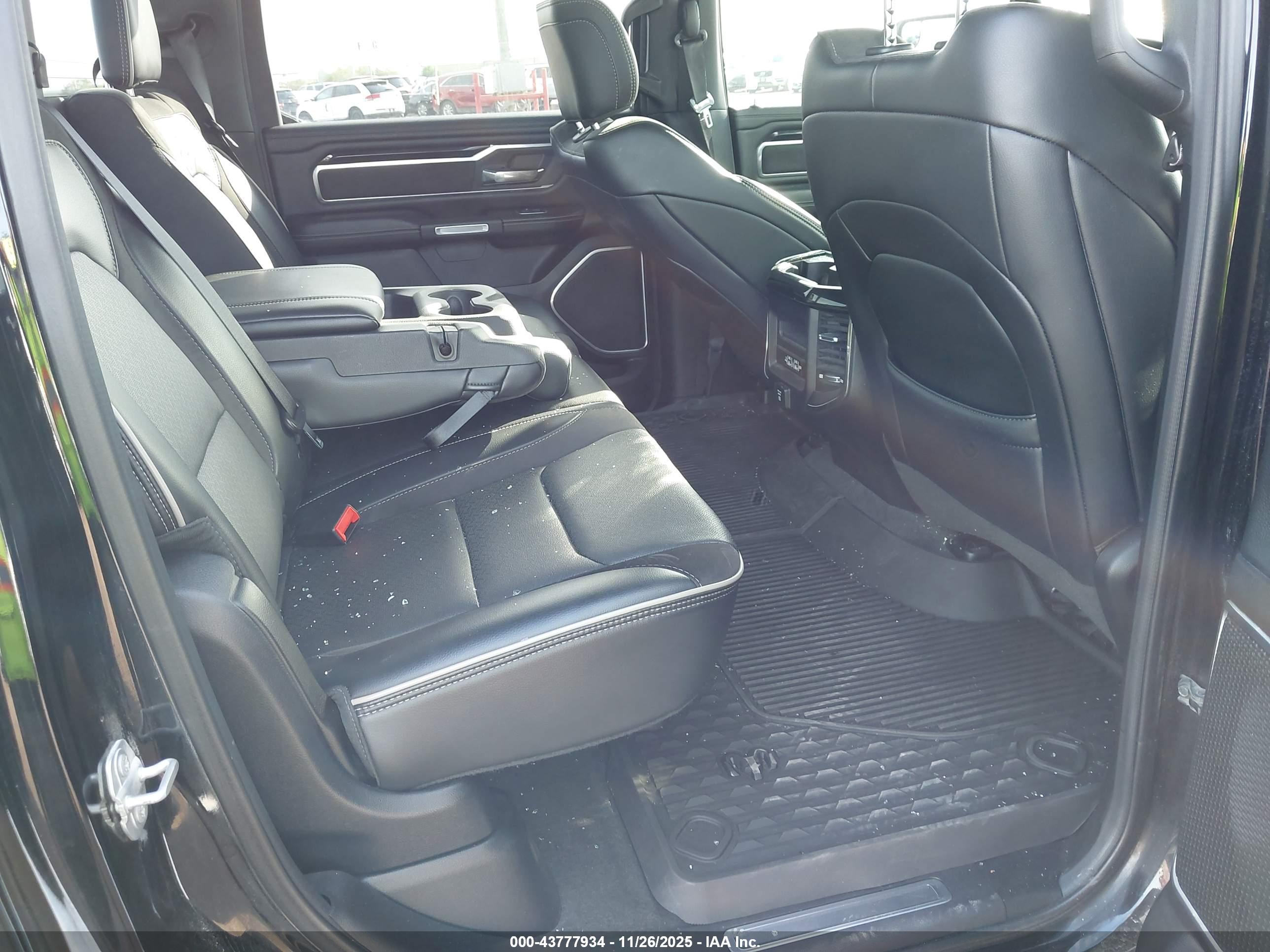 RAM 1500 image 8