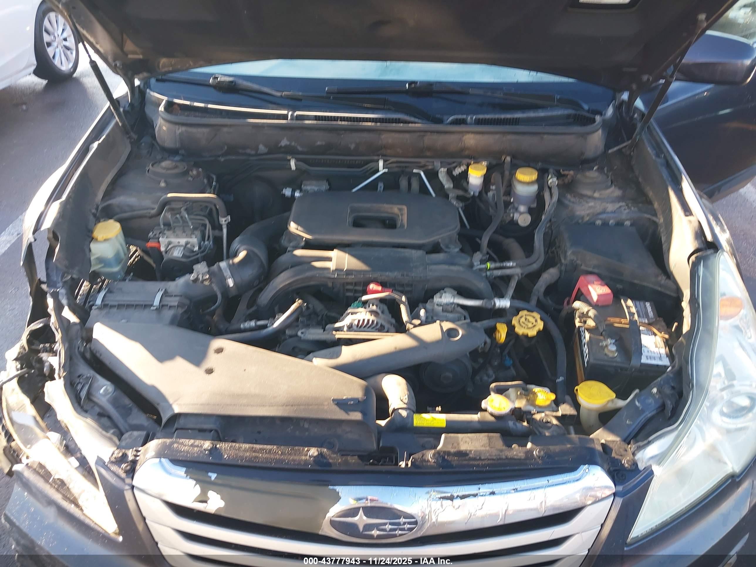 SUBARU OUTBACK image 10