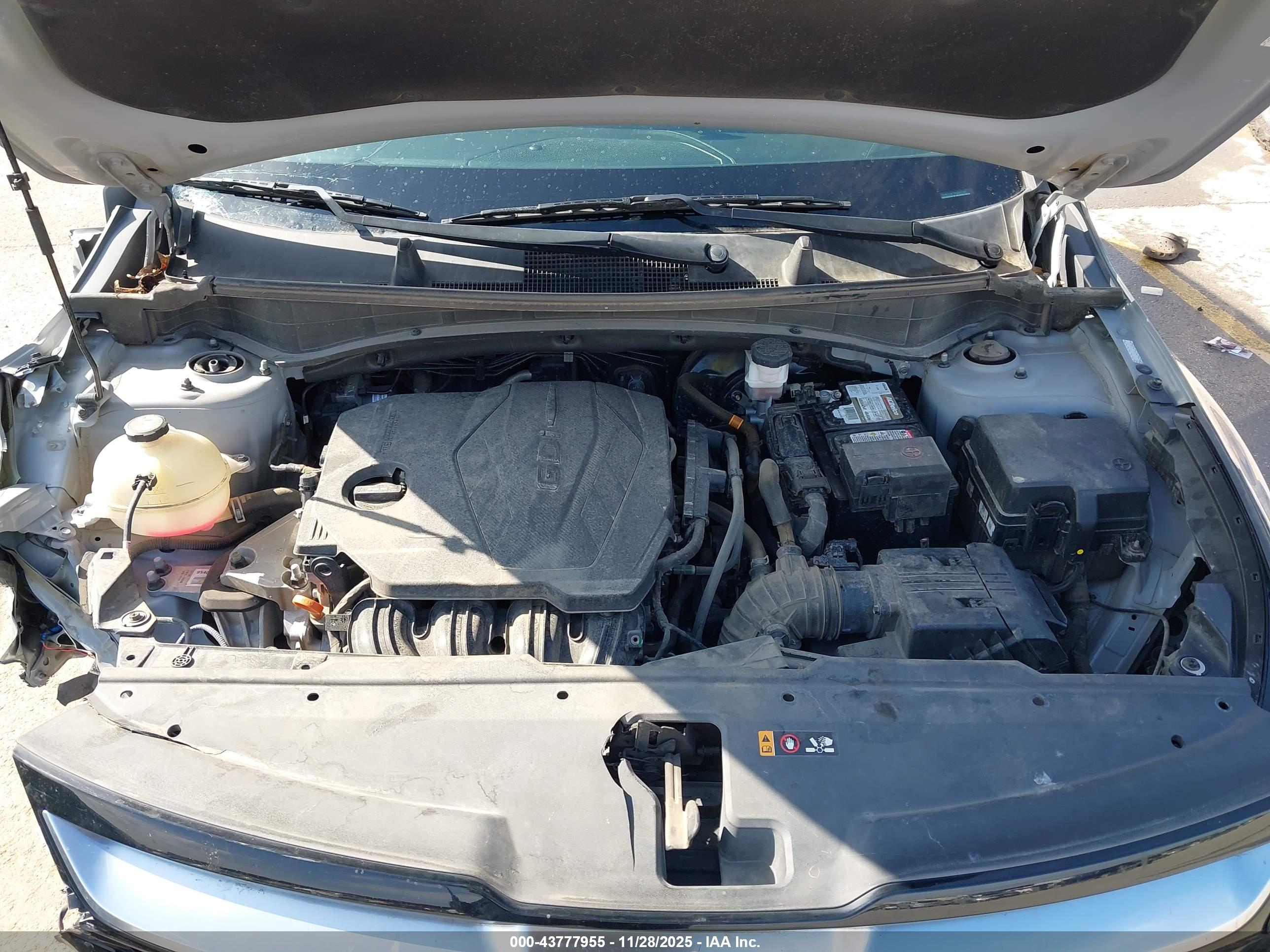KIA SPORTAGE image 10