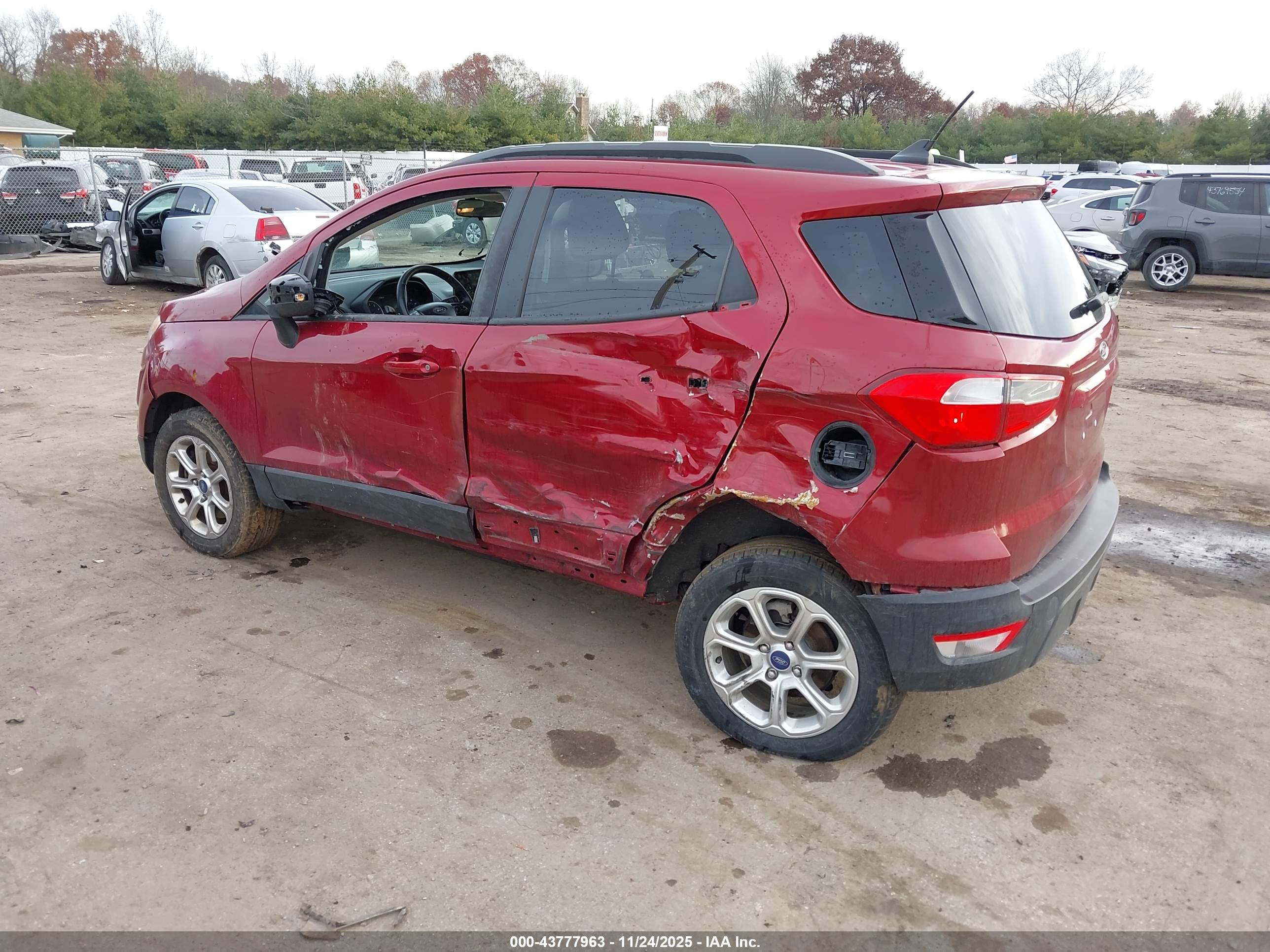 FORD ECOSPORT image 3
