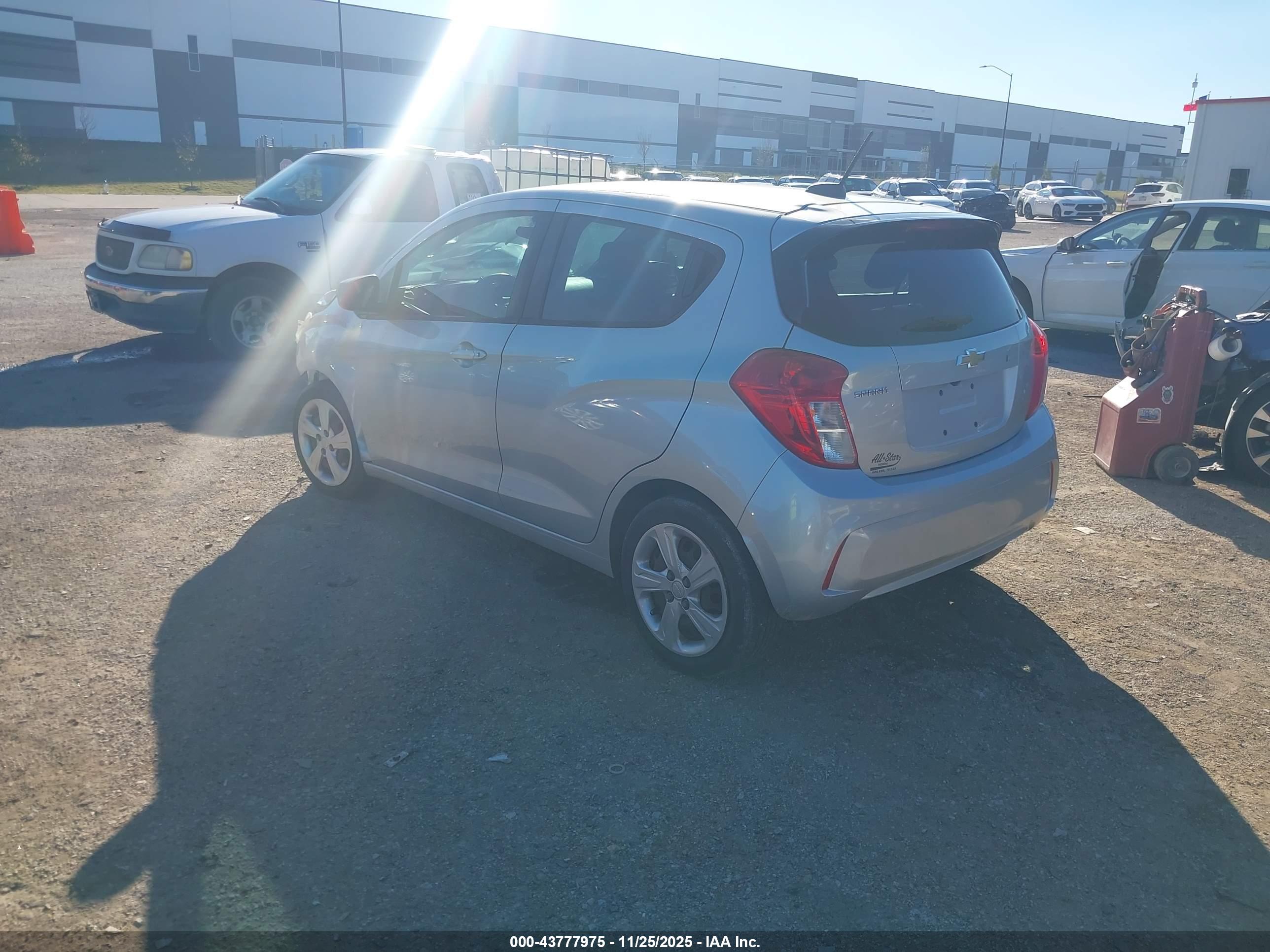 CHEVROLET SPARK image 3