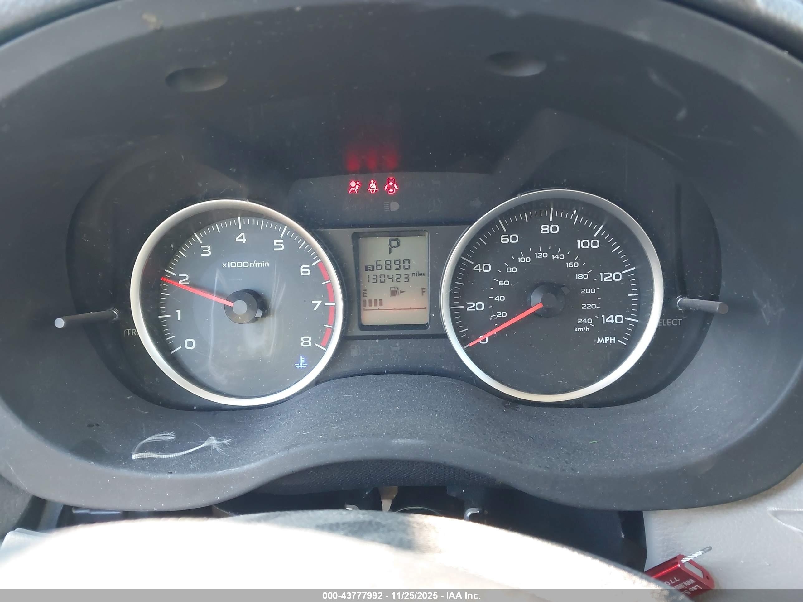 SUBARU FORESTER image 7