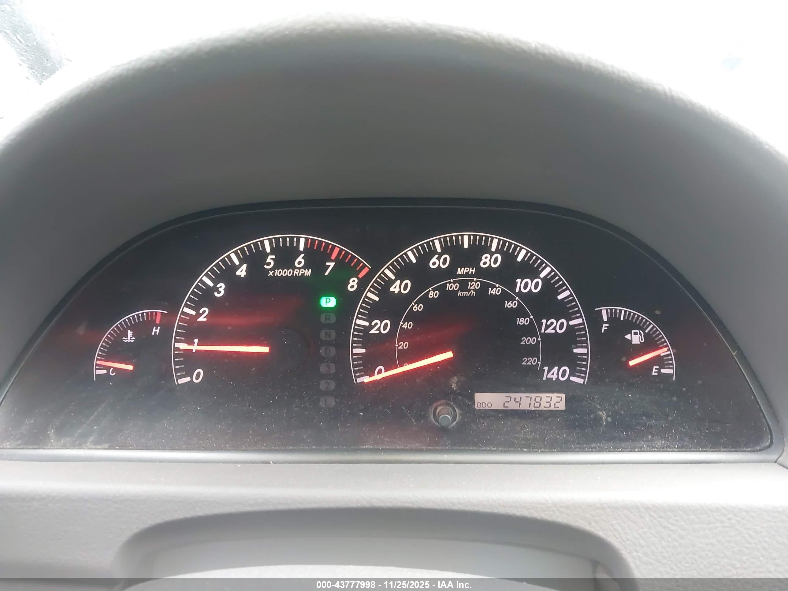 TOYOTA CAMRY image 7