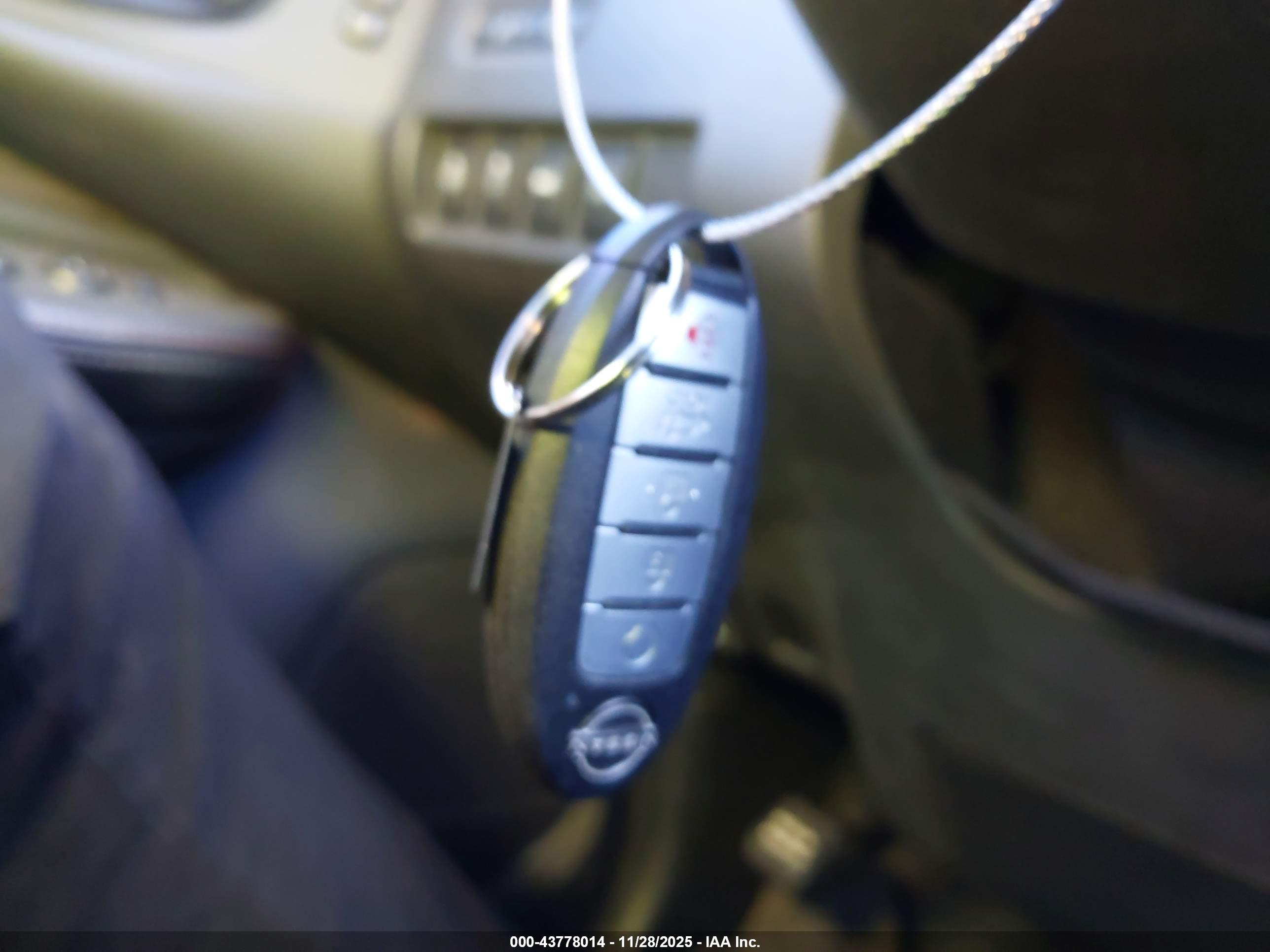 NISSAN MURANO image 11