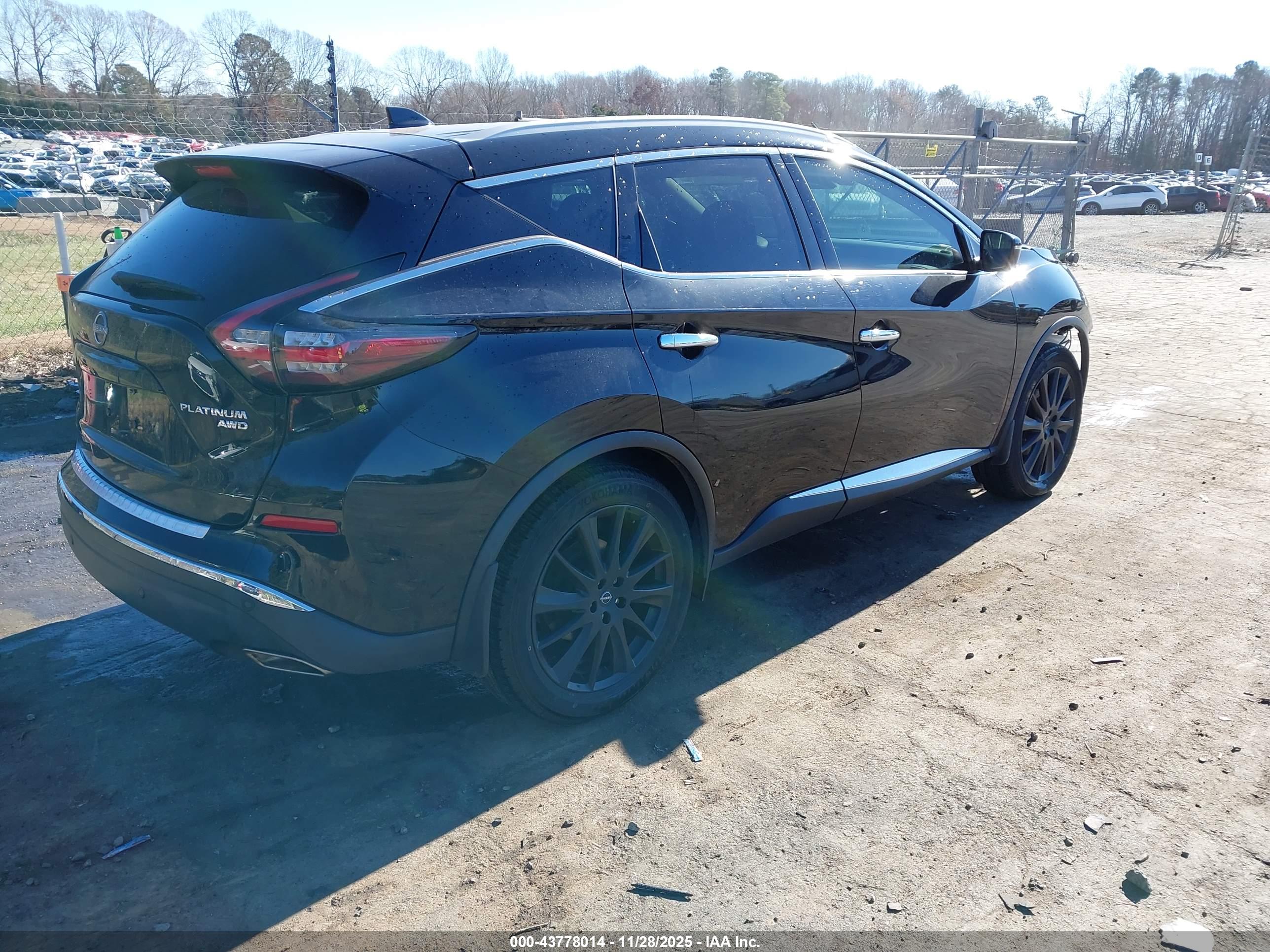 NISSAN MURANO image 4