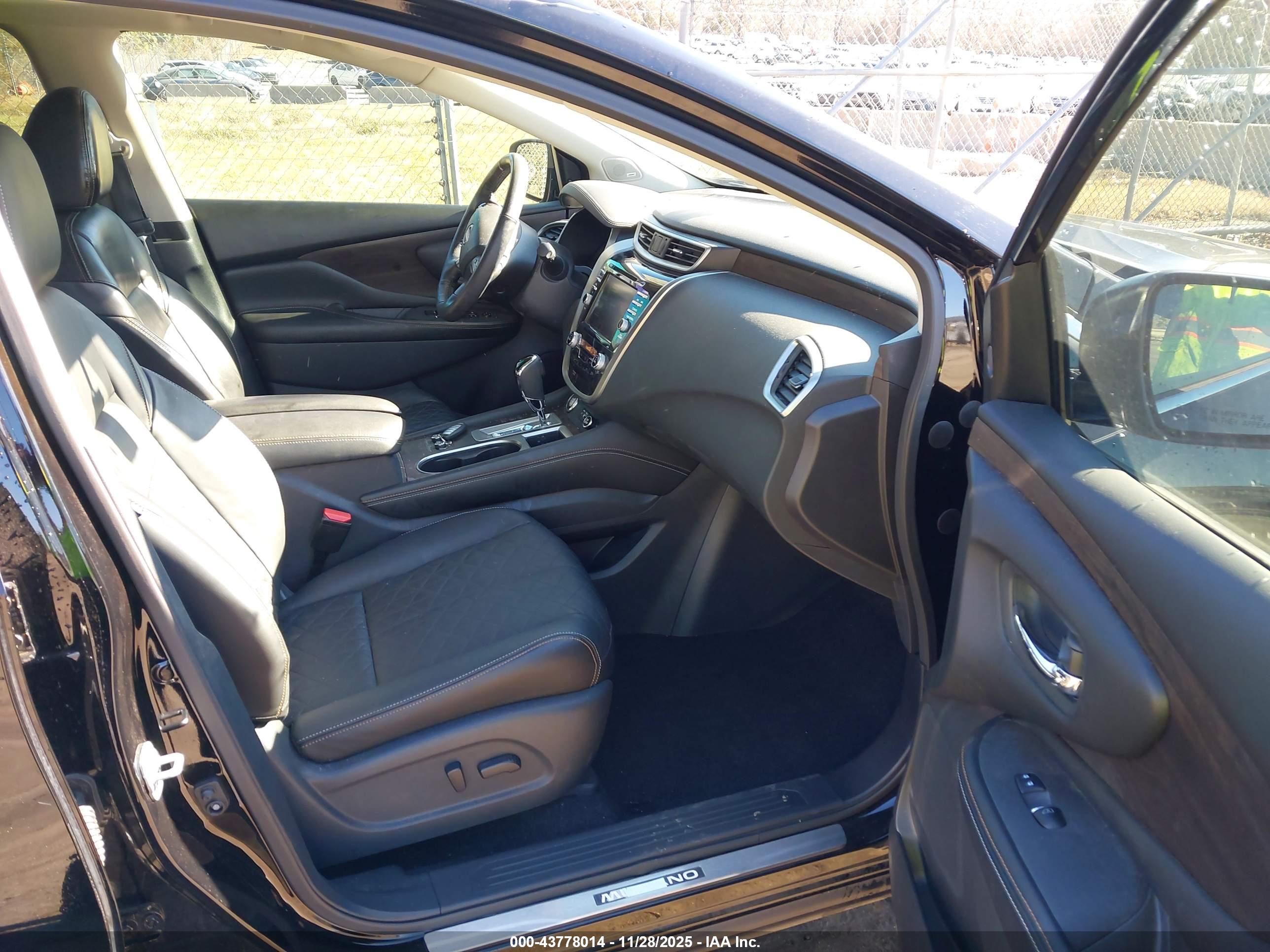 NISSAN MURANO image 5