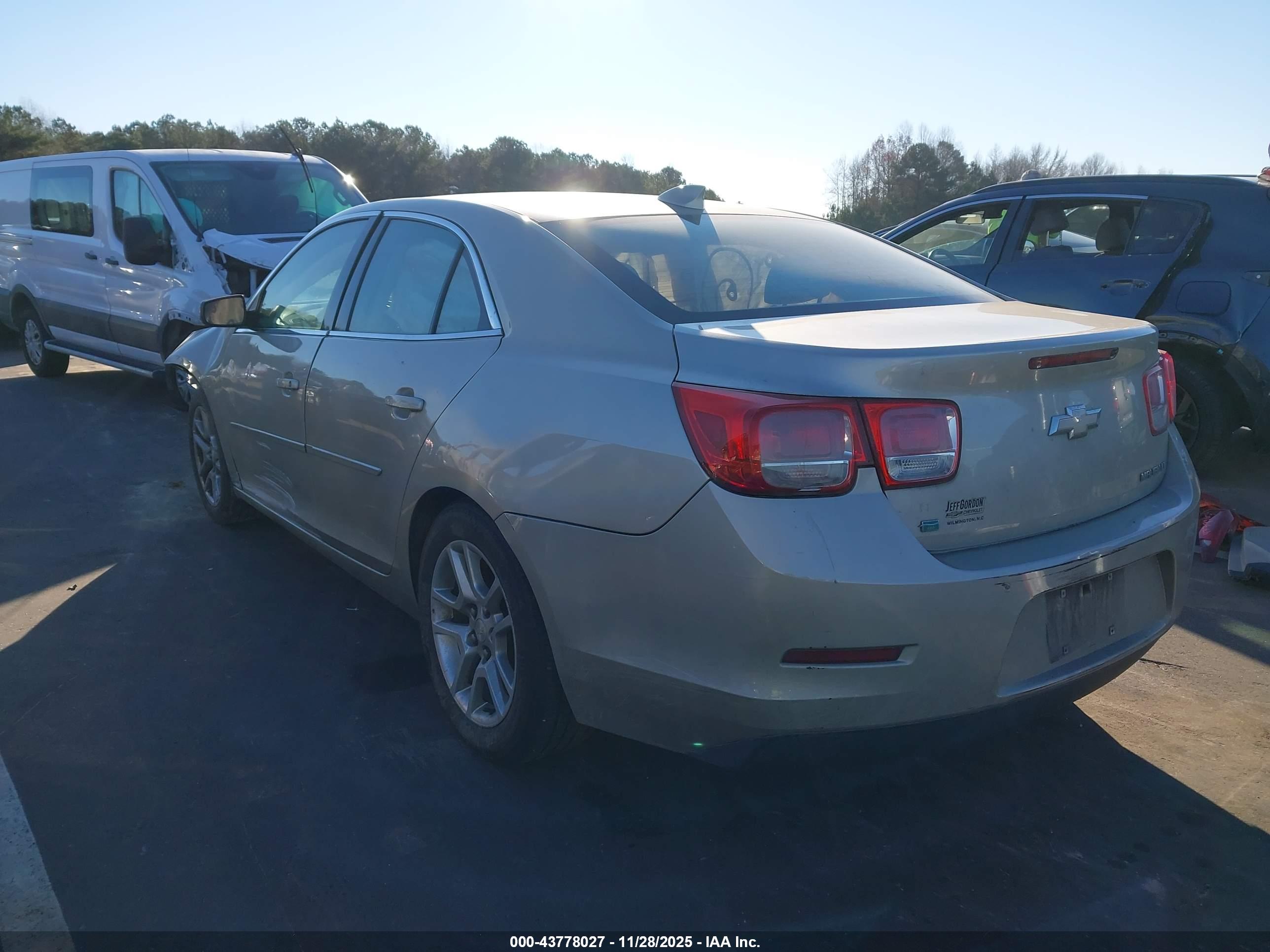 CHEVROLET MALIBU image 3