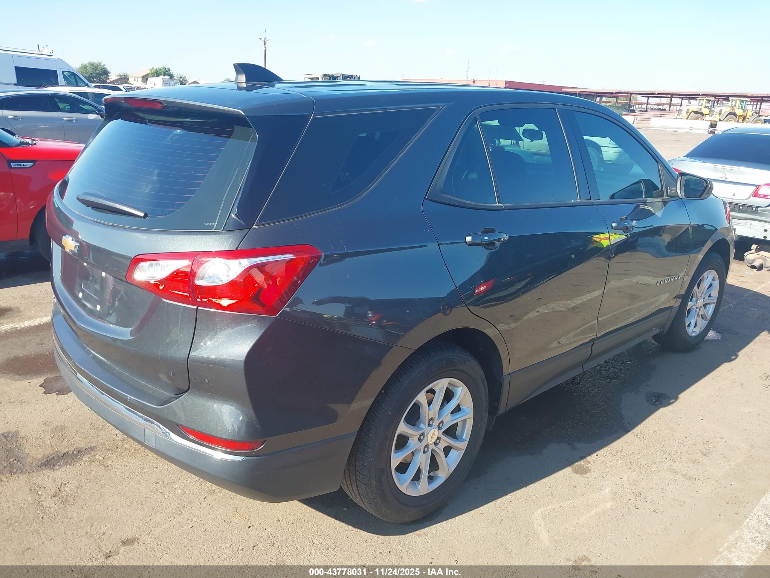 CHEVROLET EQUINOX image 4