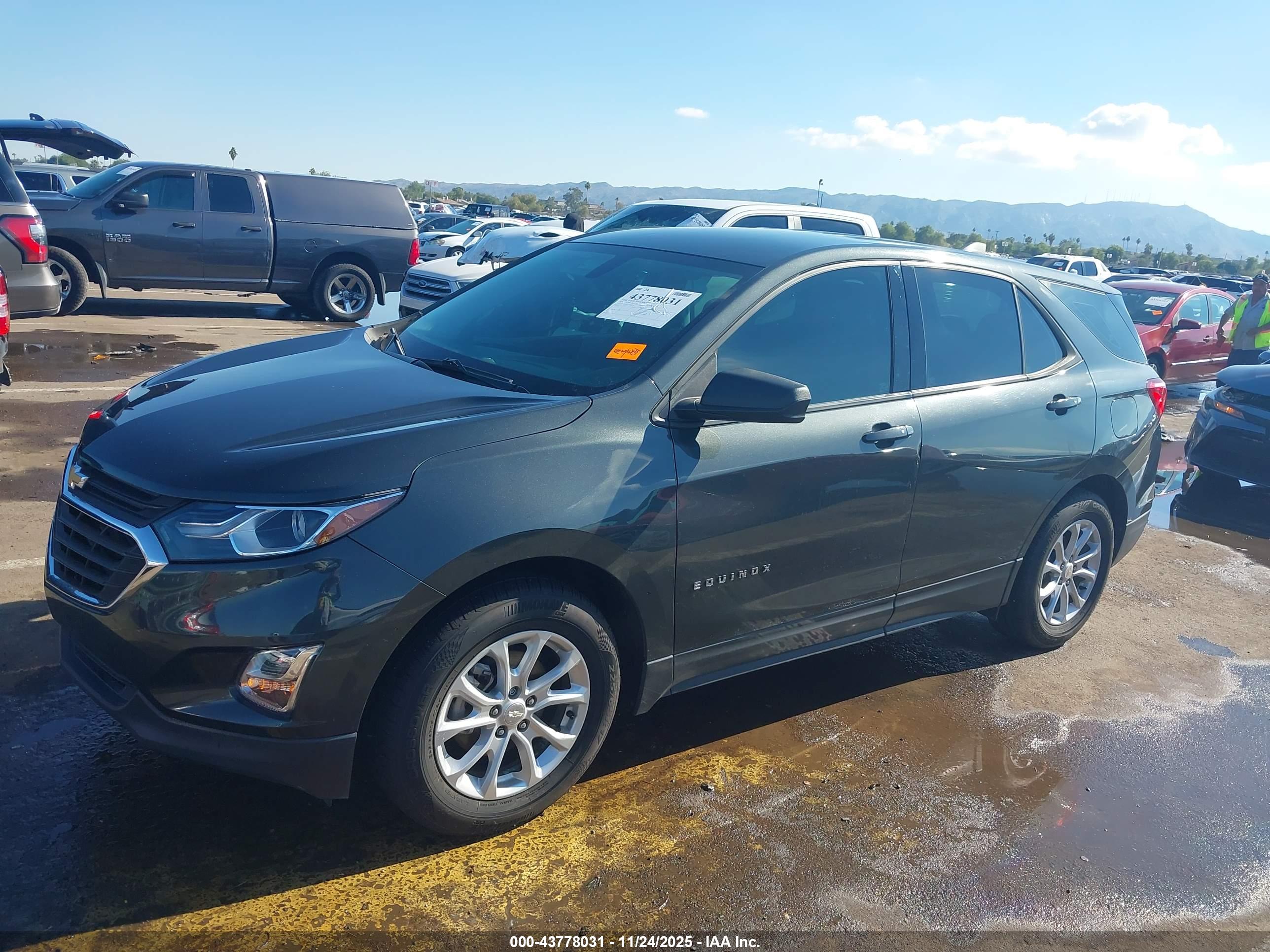 CHEVROLET EQUINOX image 6