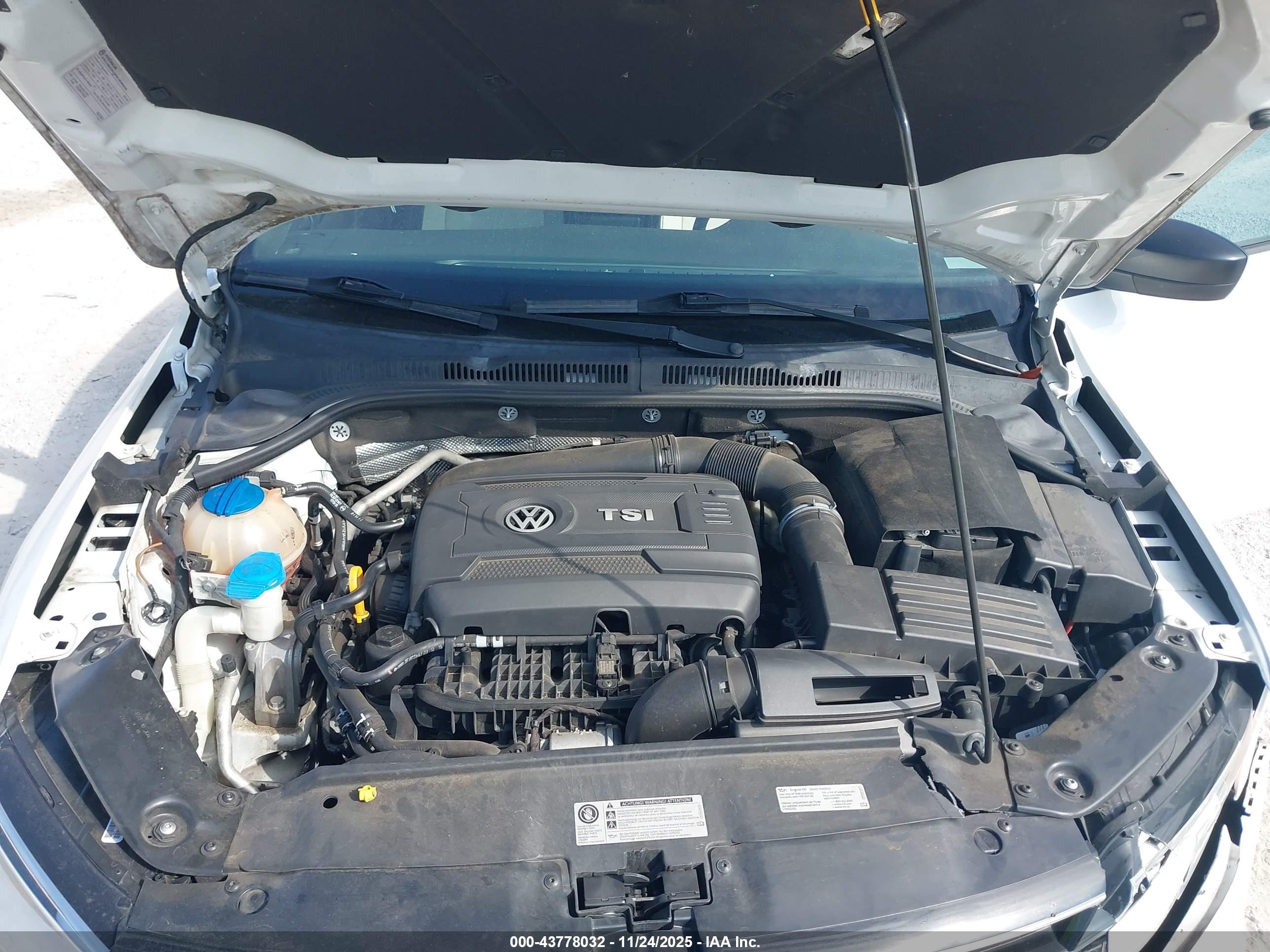 VOLKSWAGEN JETTA image 10