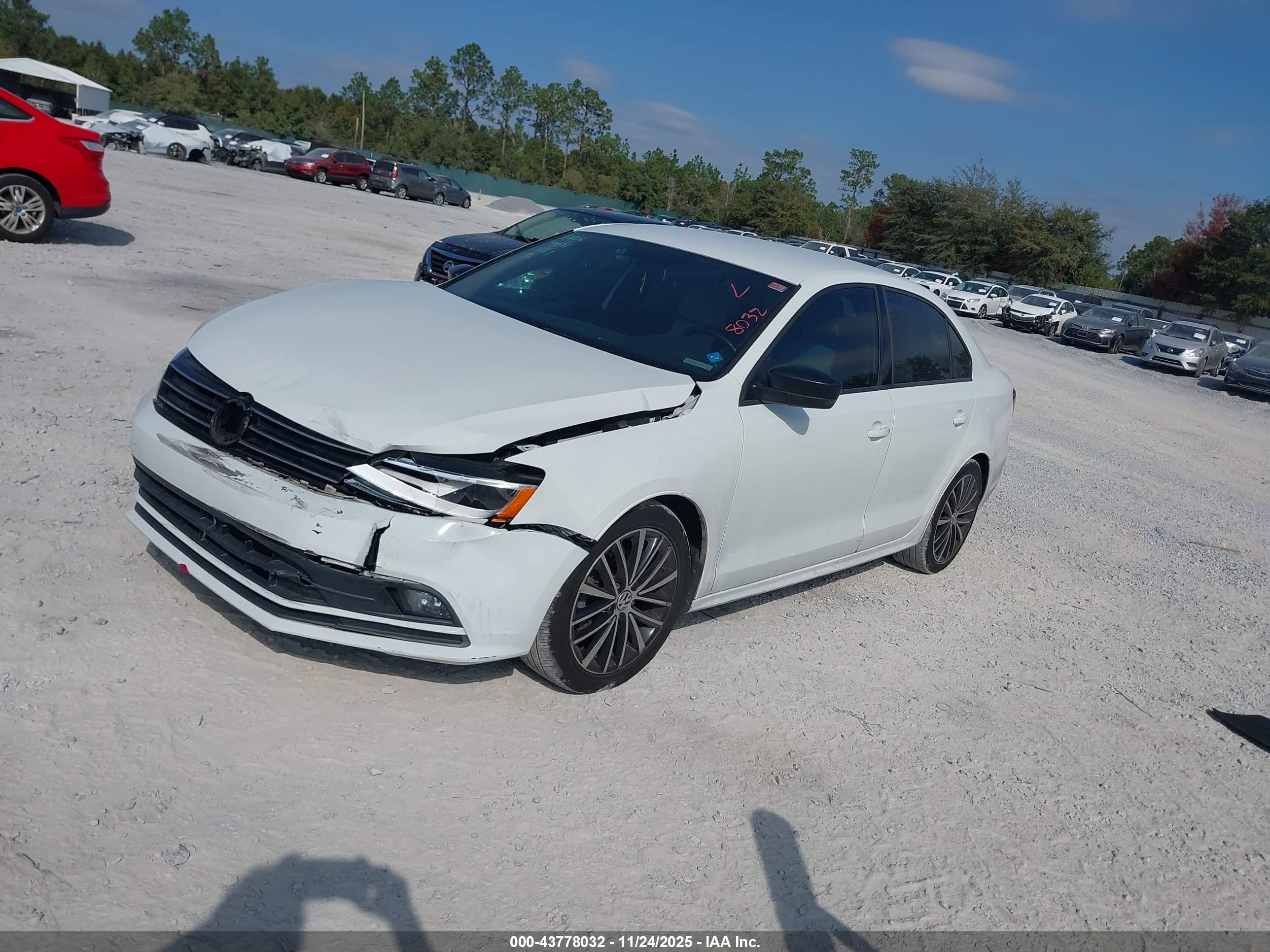 VOLKSWAGEN JETTA image 2