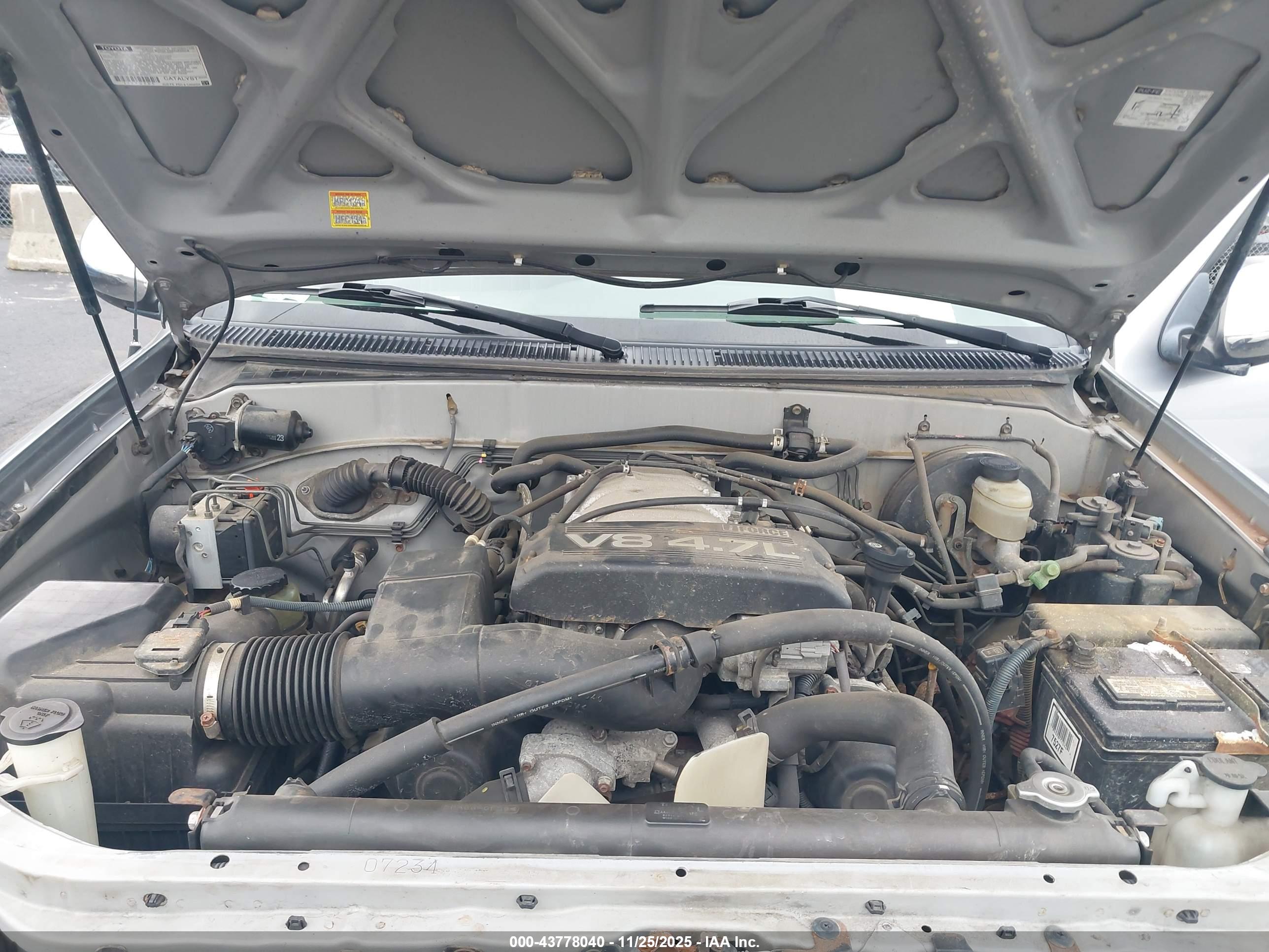TOYOTA TUNDRA image 10