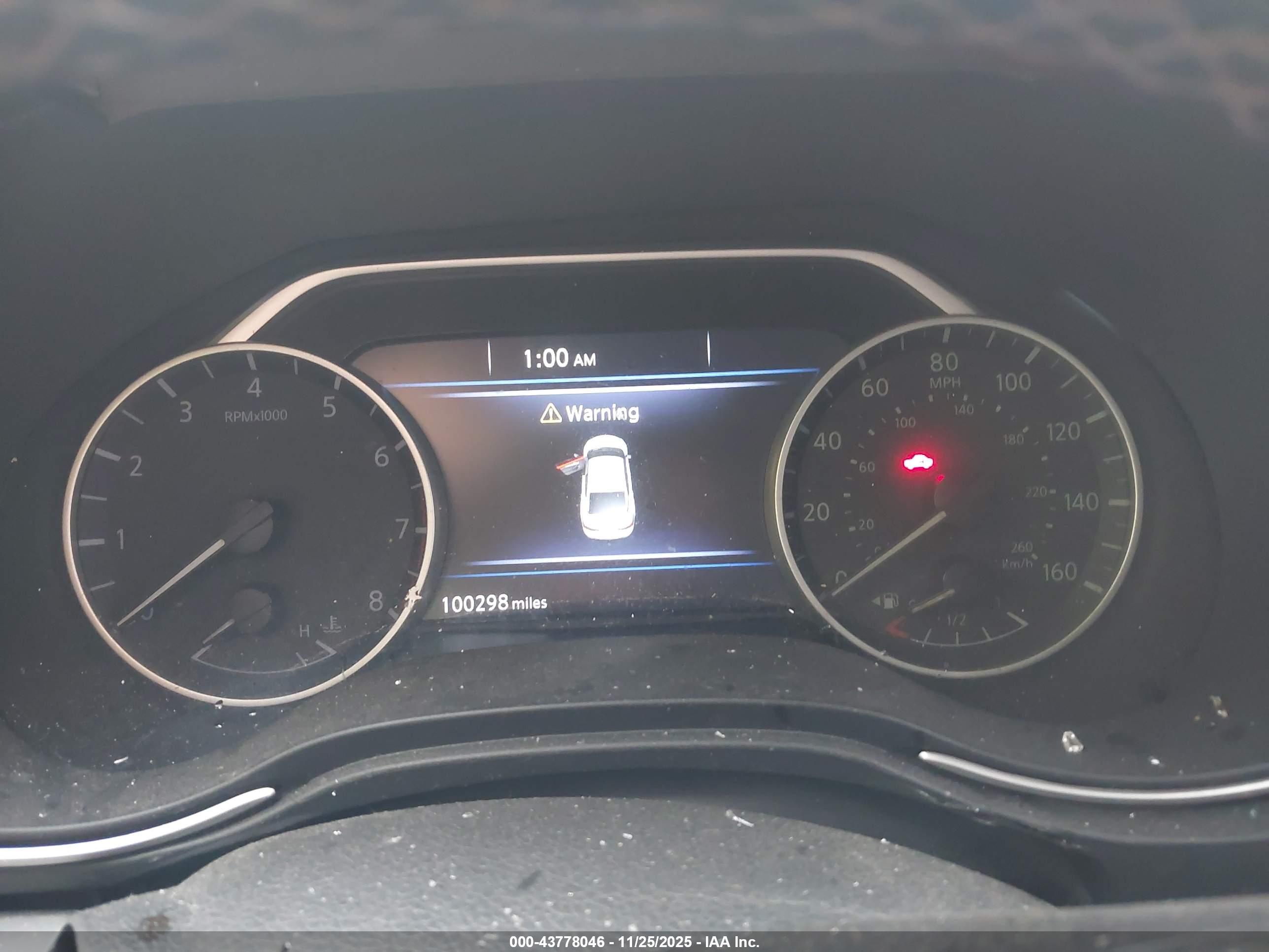 NISSAN MAXIMA image 7