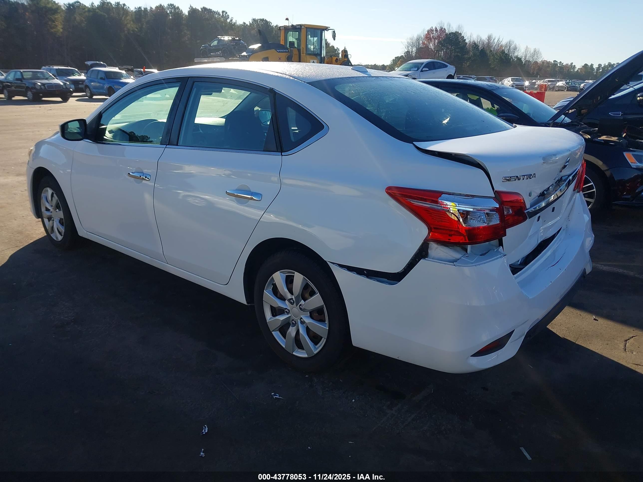 NISSAN SENTRA image 3