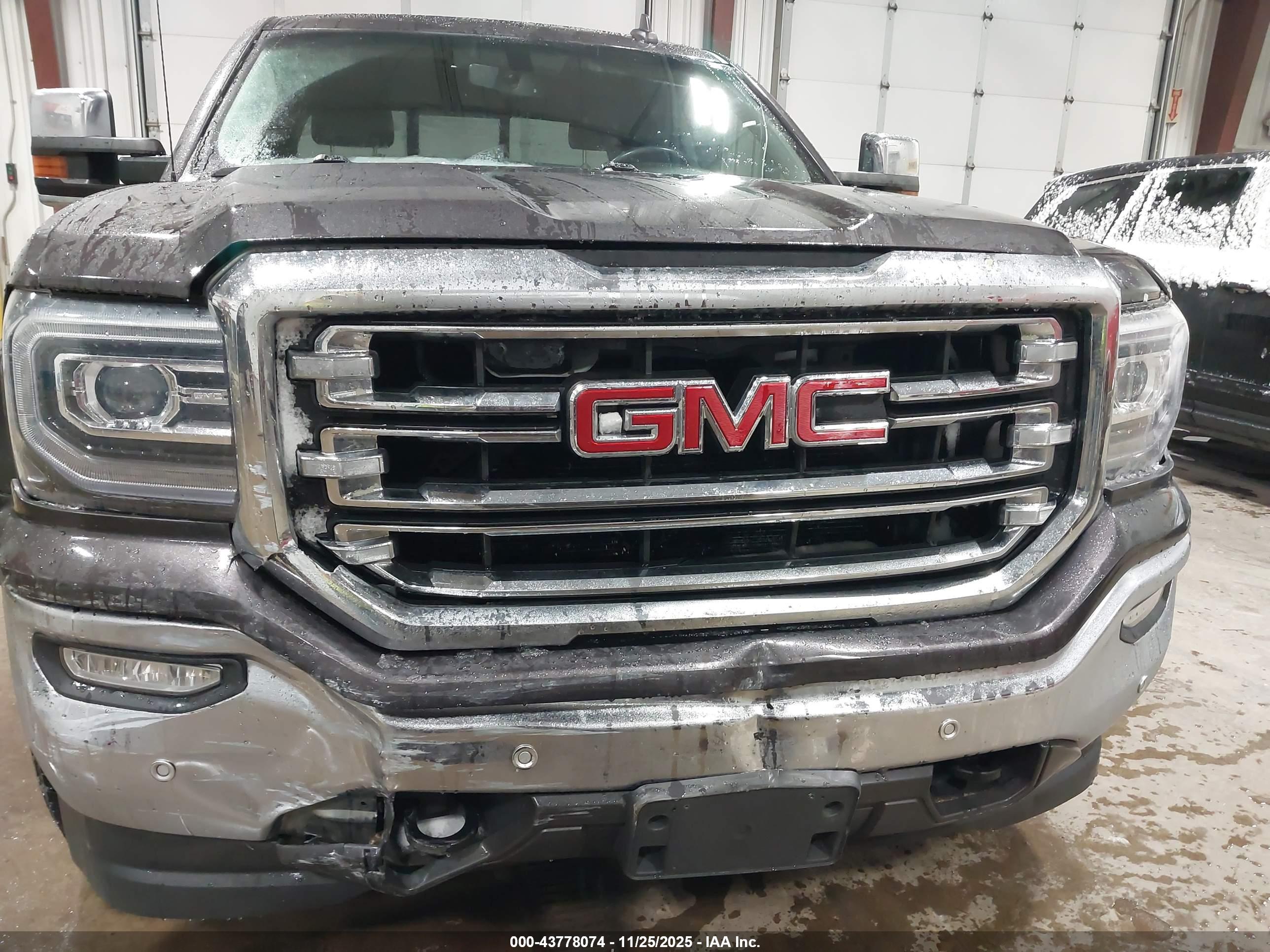 GMC SIERRA image 6