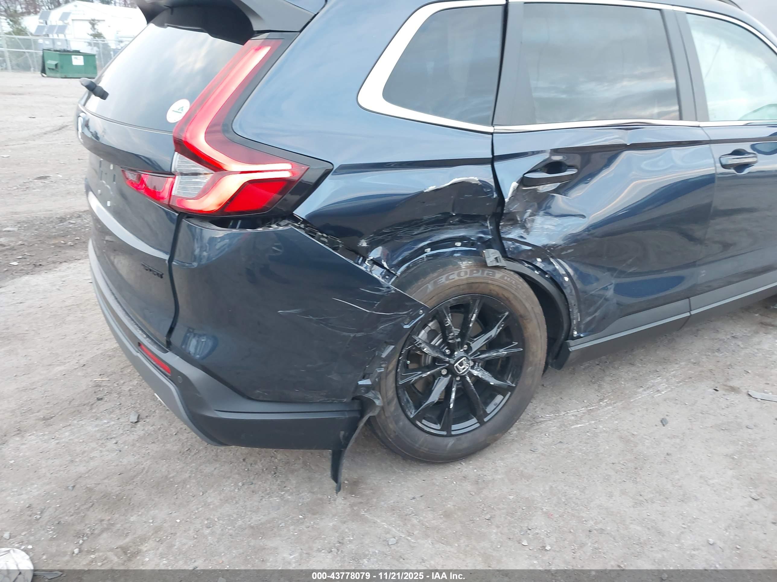 HONDA CR-V image 6