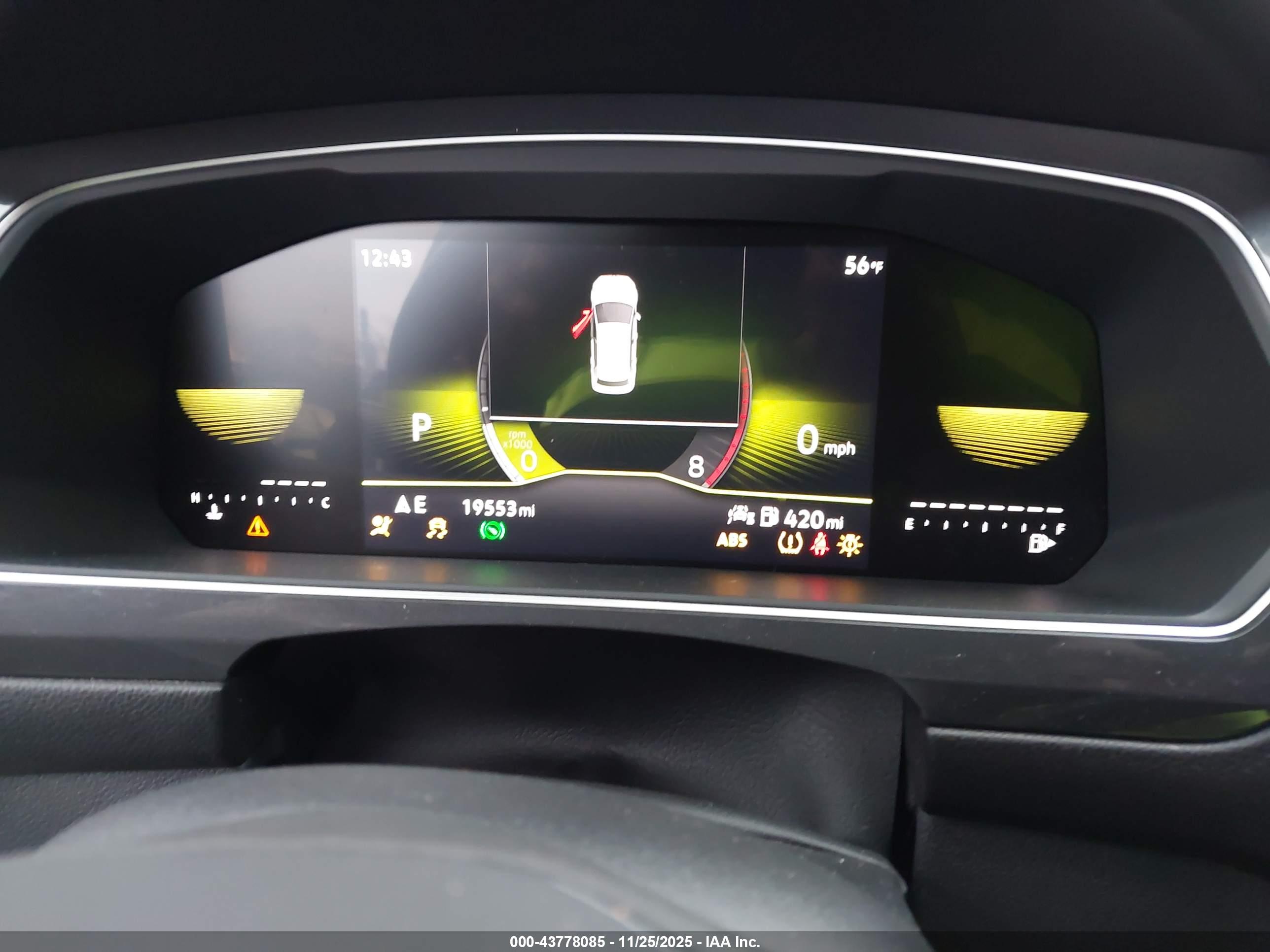 VOLKSWAGEN TIGUAN image 7