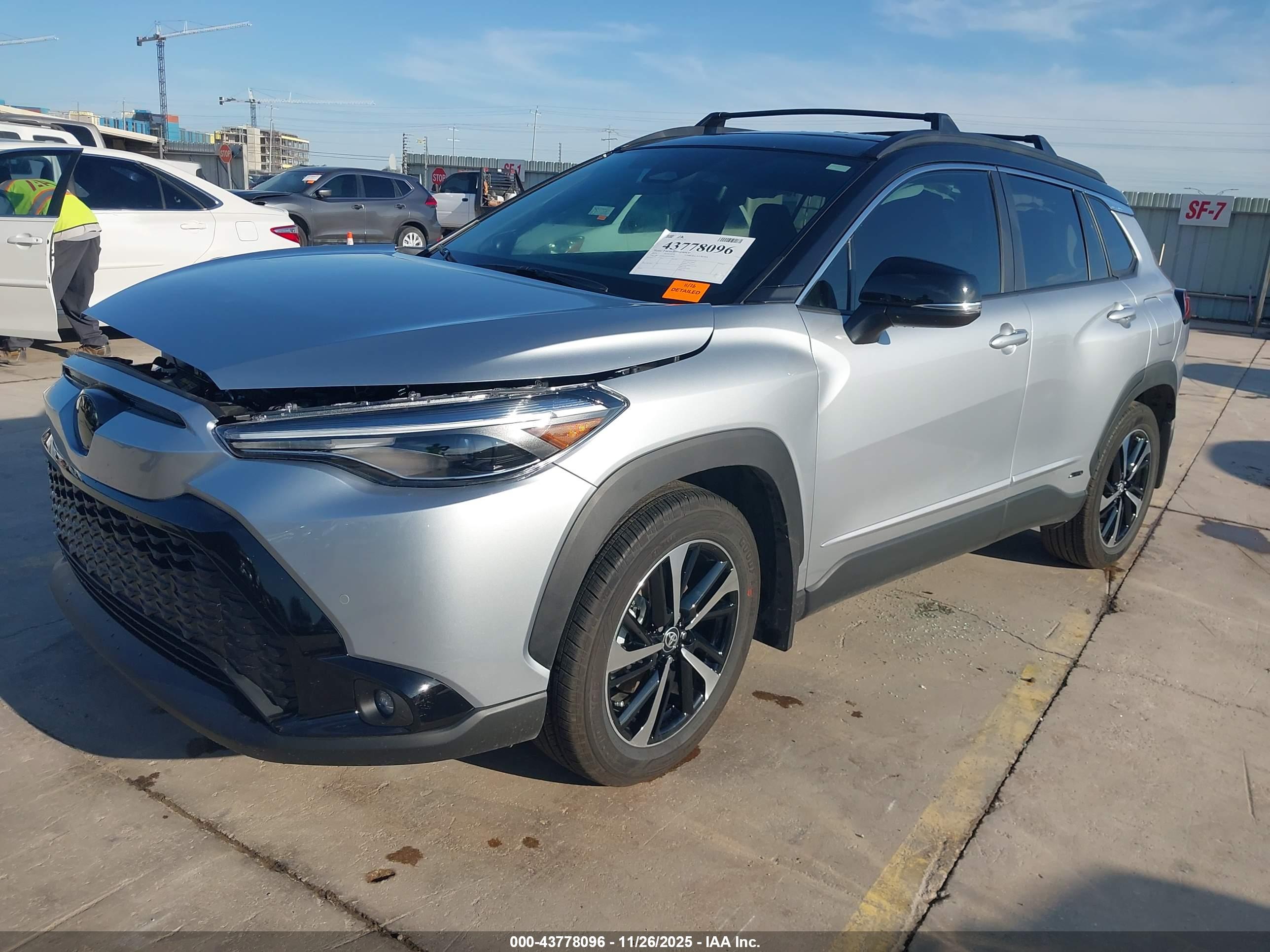 TOYOTA COROLLA image 2