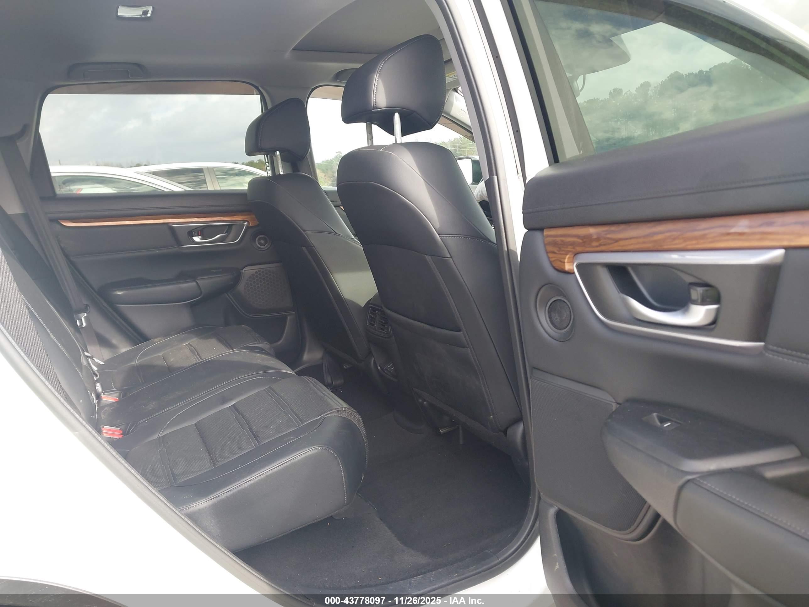 HONDA CR-V image 8