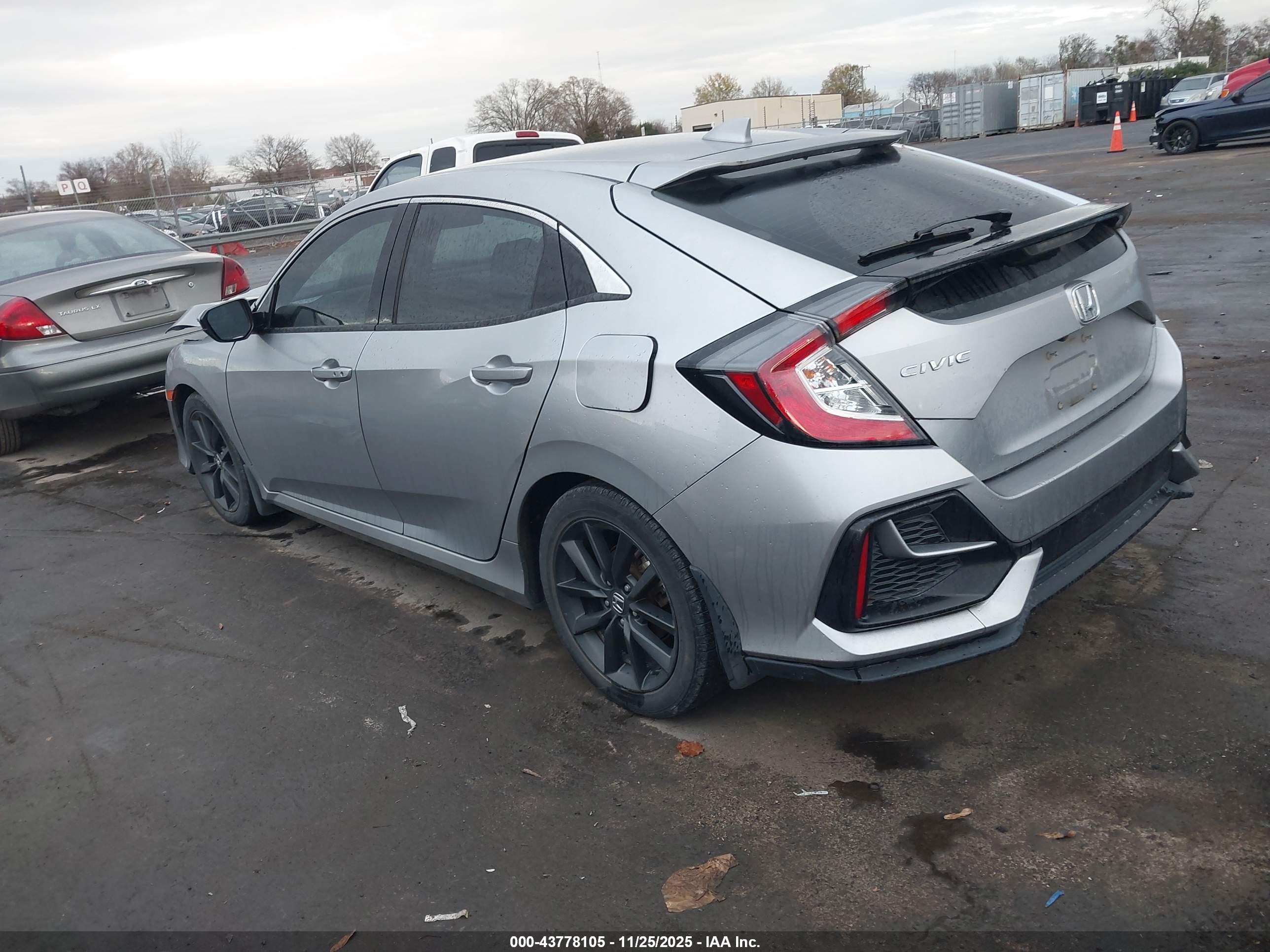 HONDA CIVIC image 3