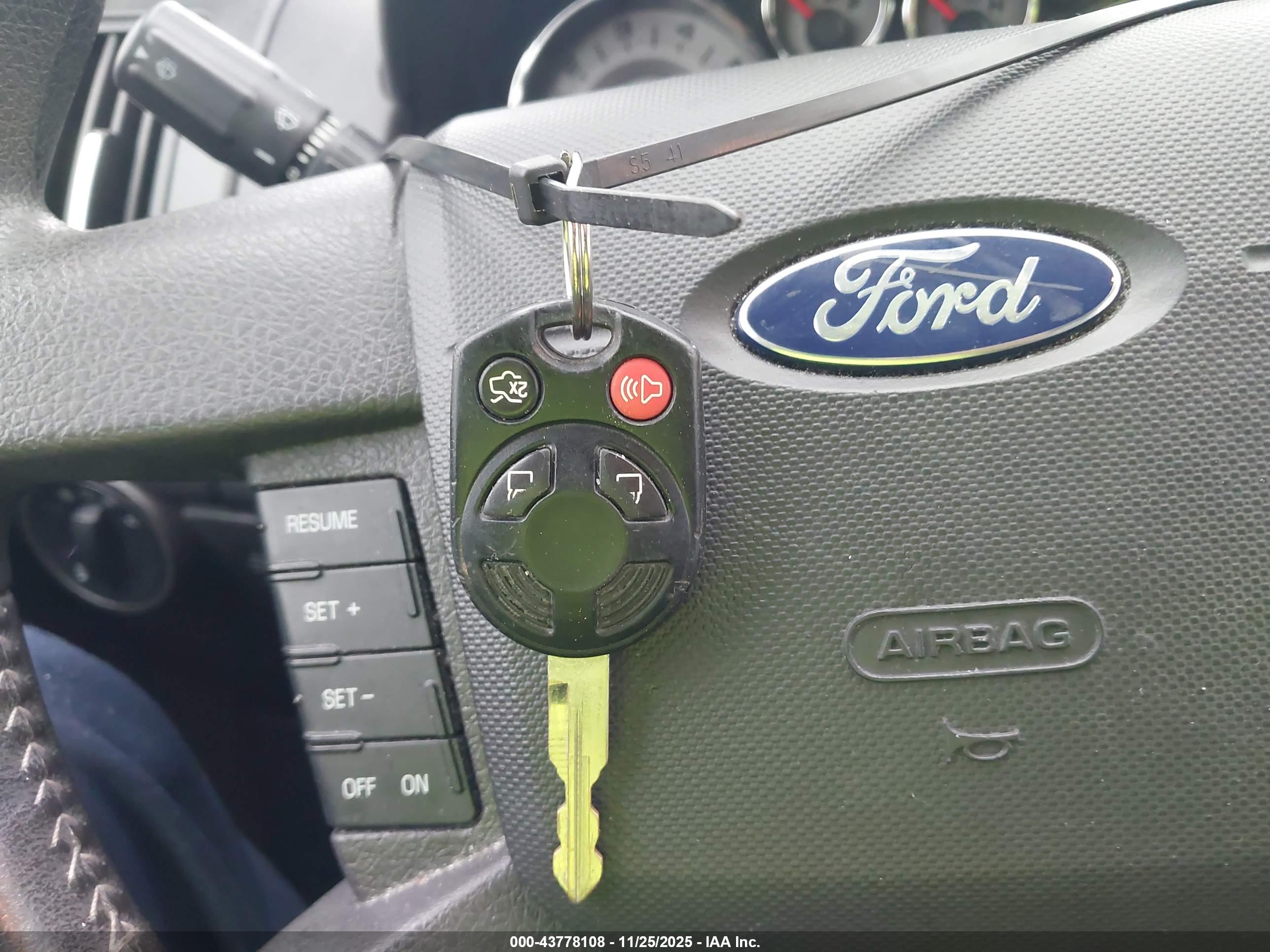 FORD EDGE image 11
