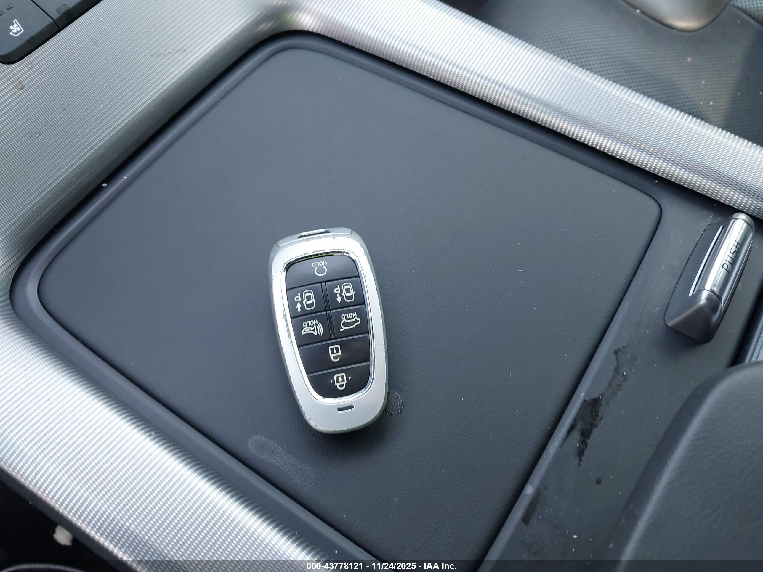 HYUNDAI PALISADE image 11