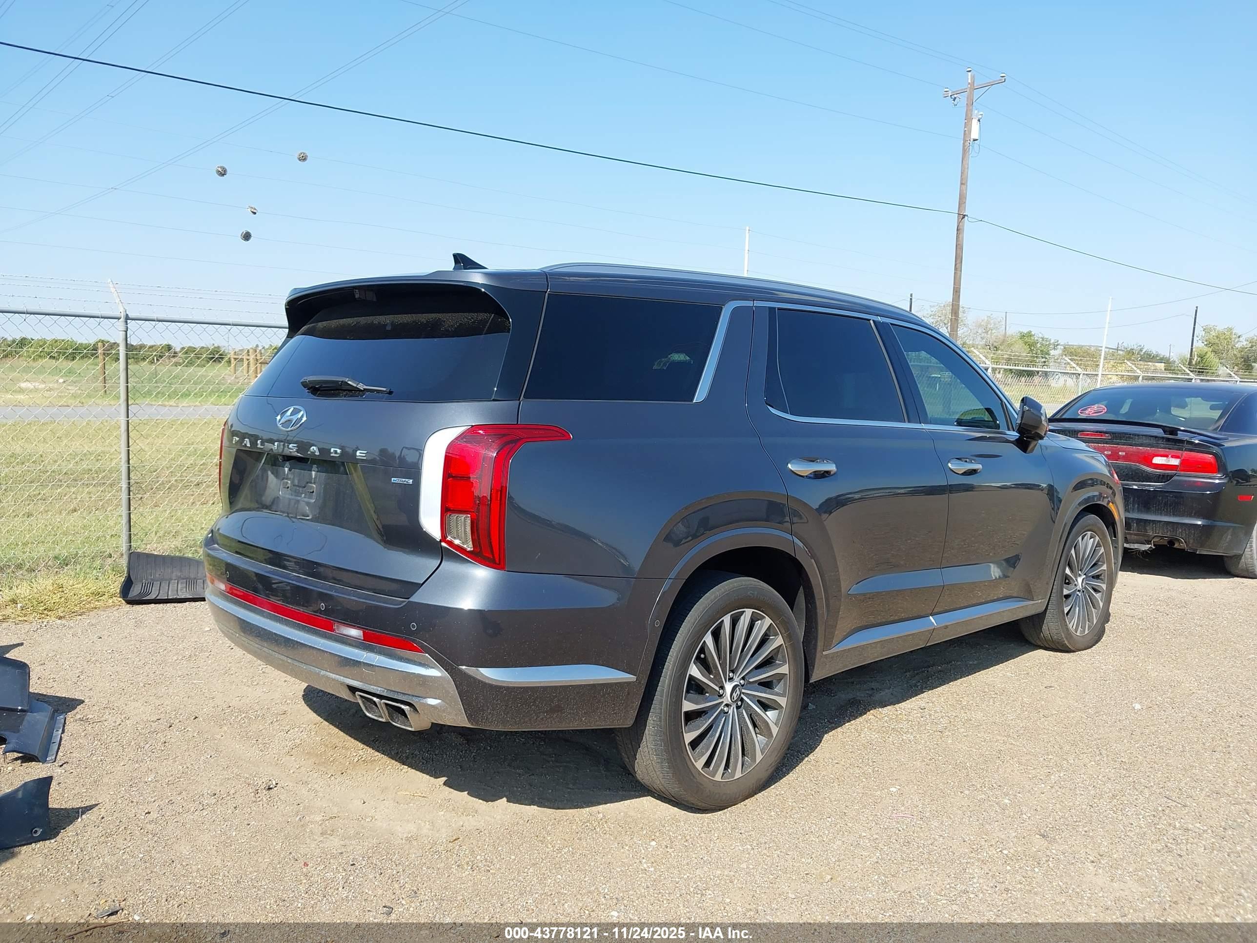 HYUNDAI PALISADE image 4