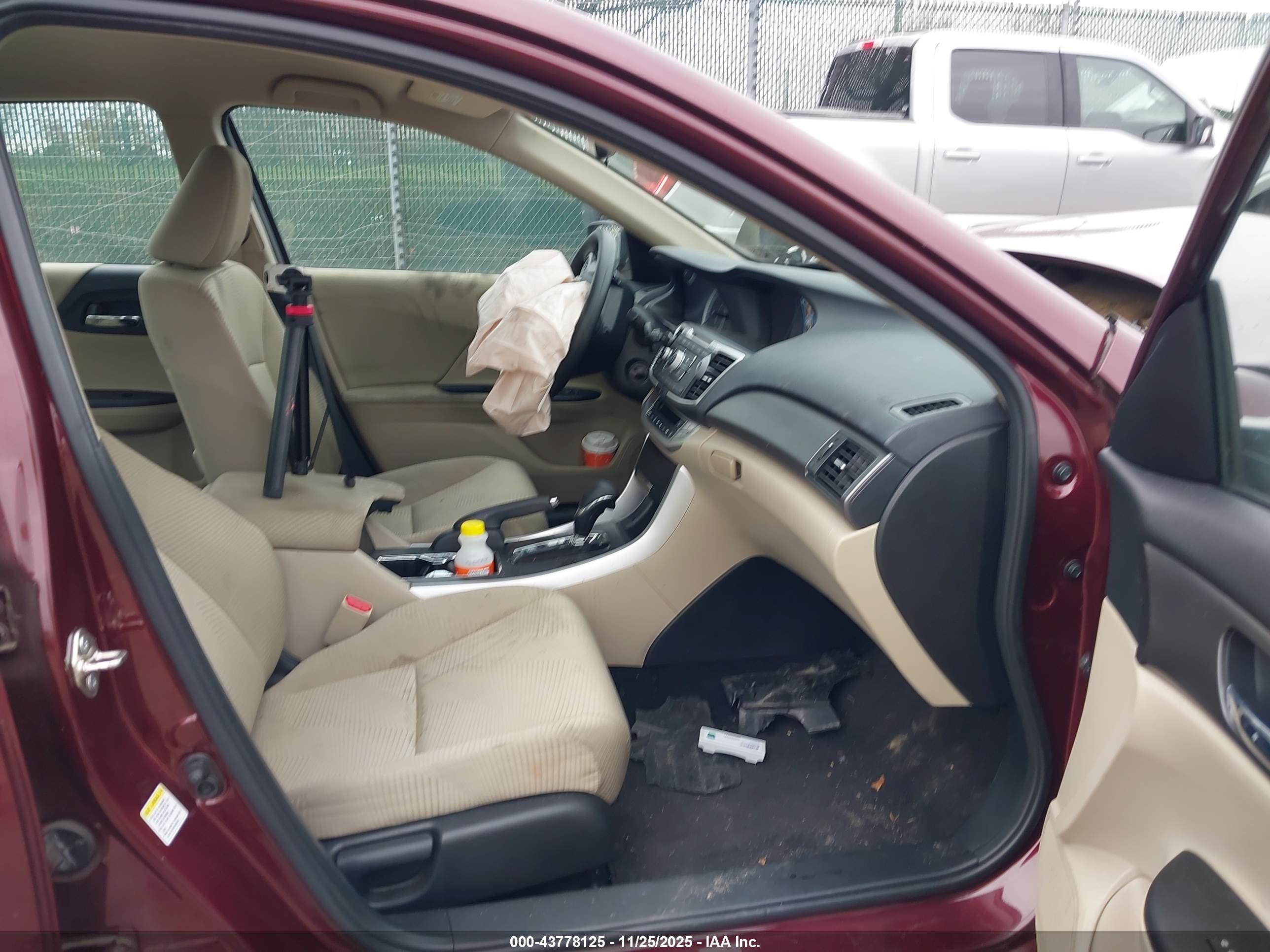 HONDA ACCORD image 5
