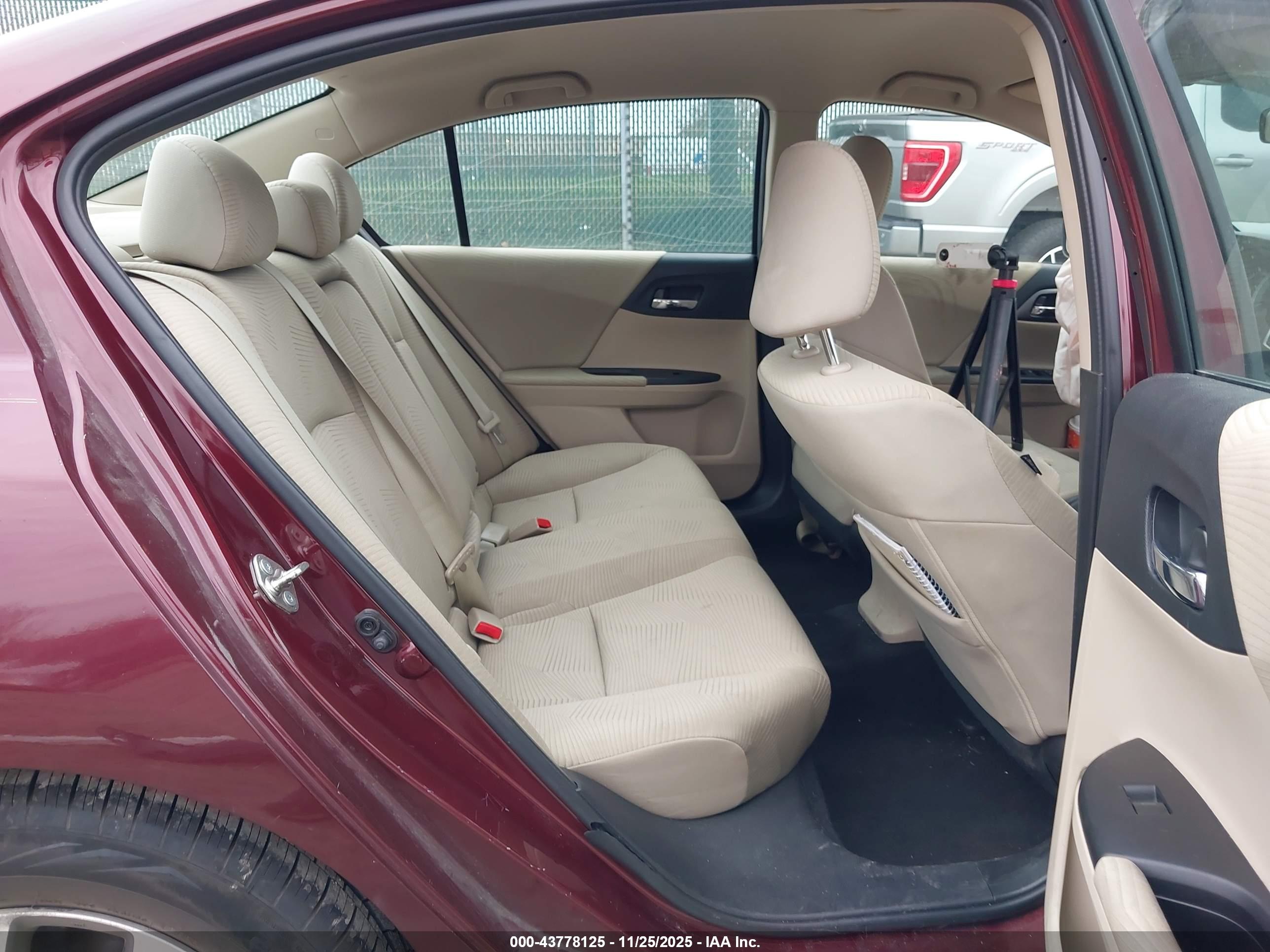 HONDA ACCORD image 8