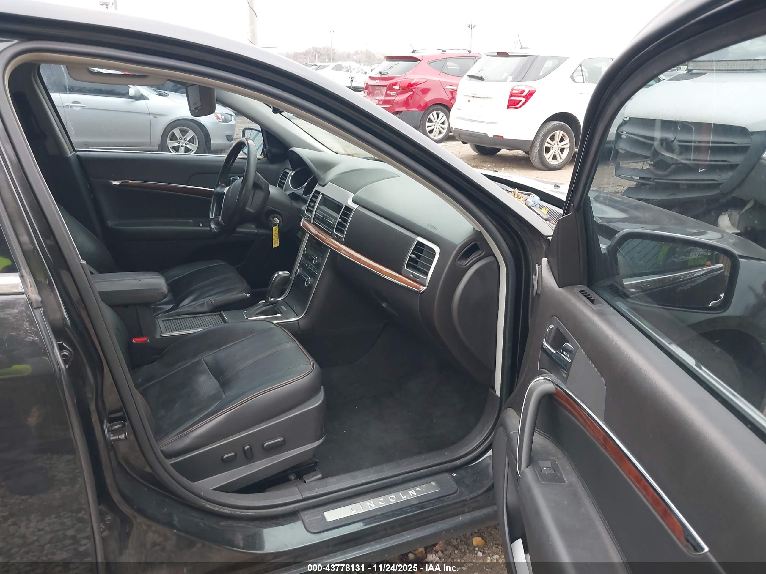 LINCOLN MKZ image 5