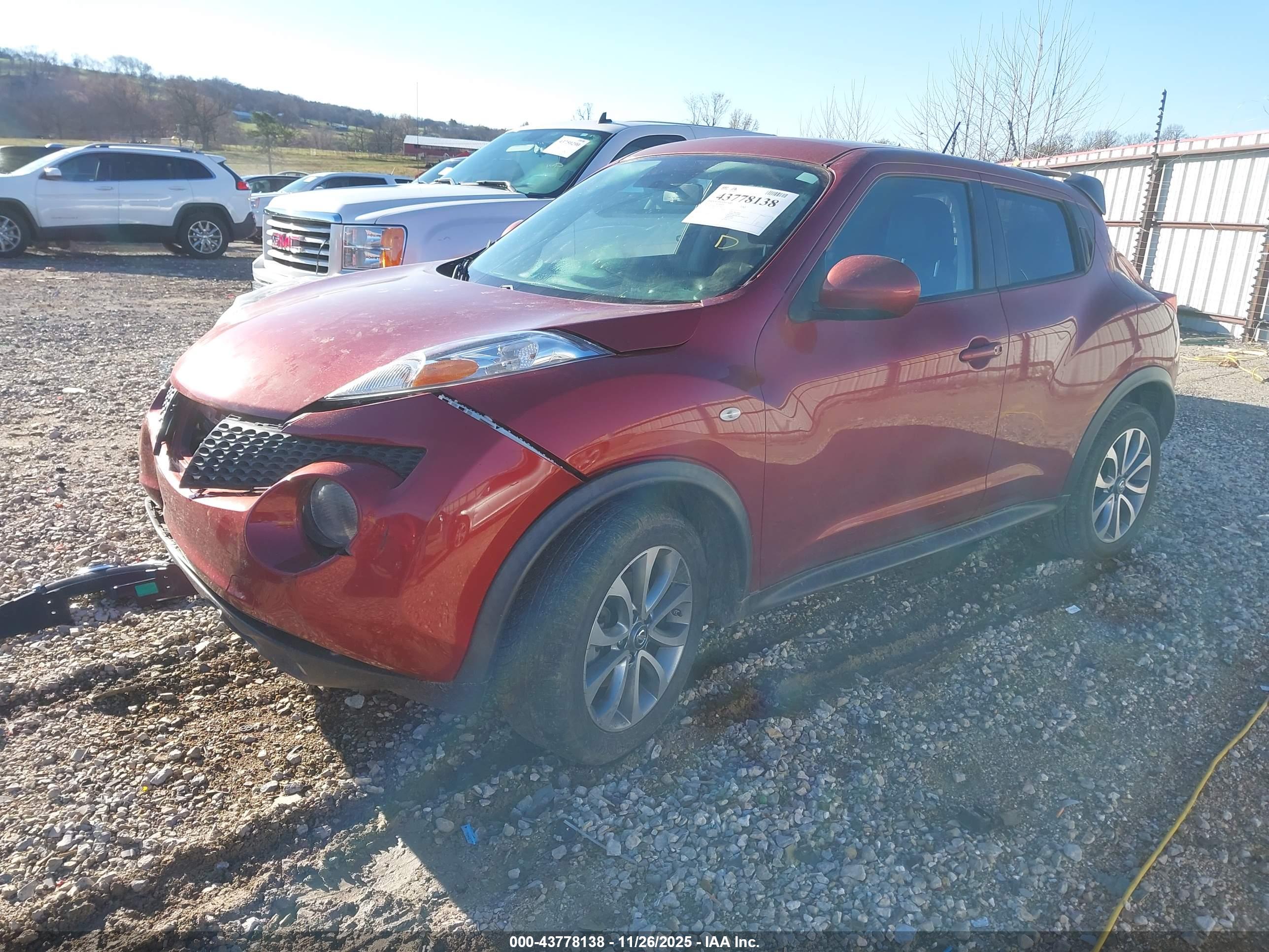 NISSAN JUKE image 2
