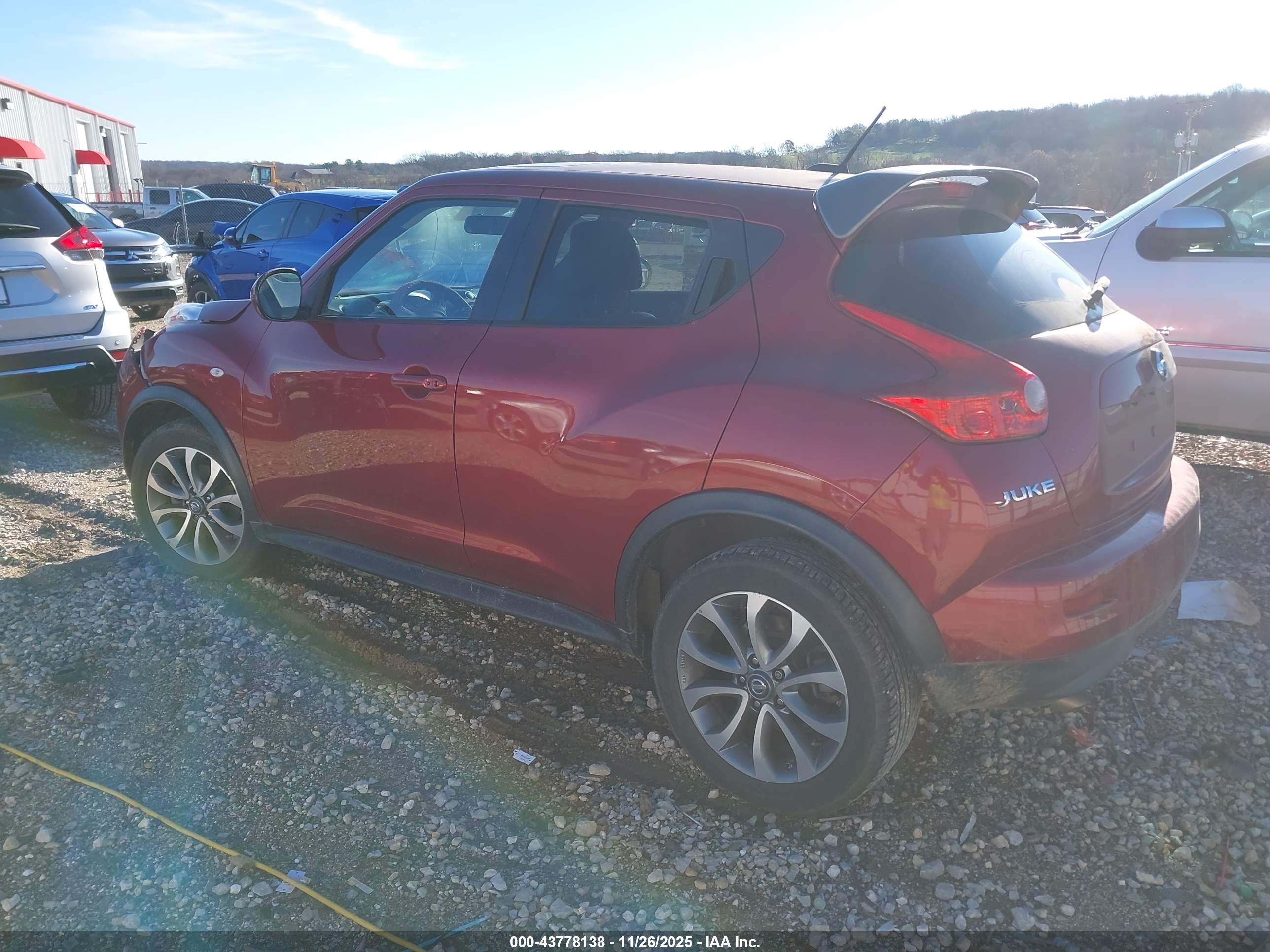 NISSAN JUKE image 3