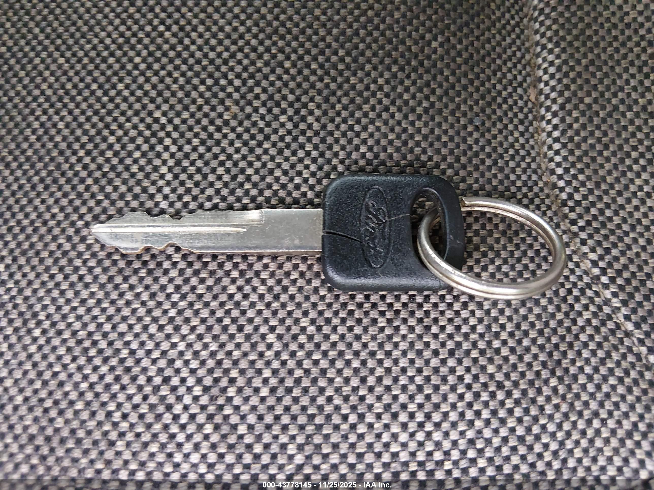 FORD E-350 image 11